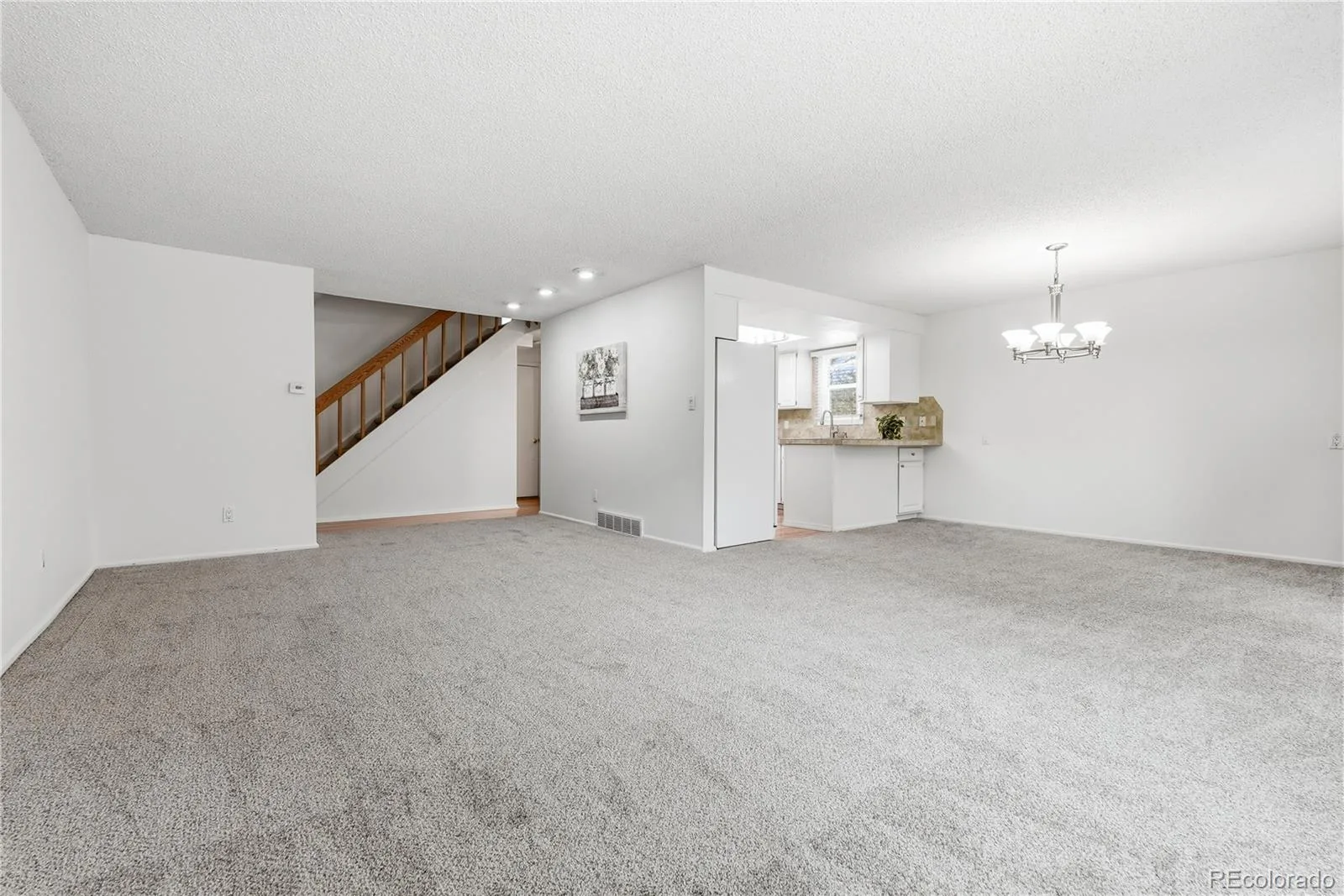 2830 S Kenton Court Aurora CO 80014 MLS #REC9435377 06302026183618 1600 5