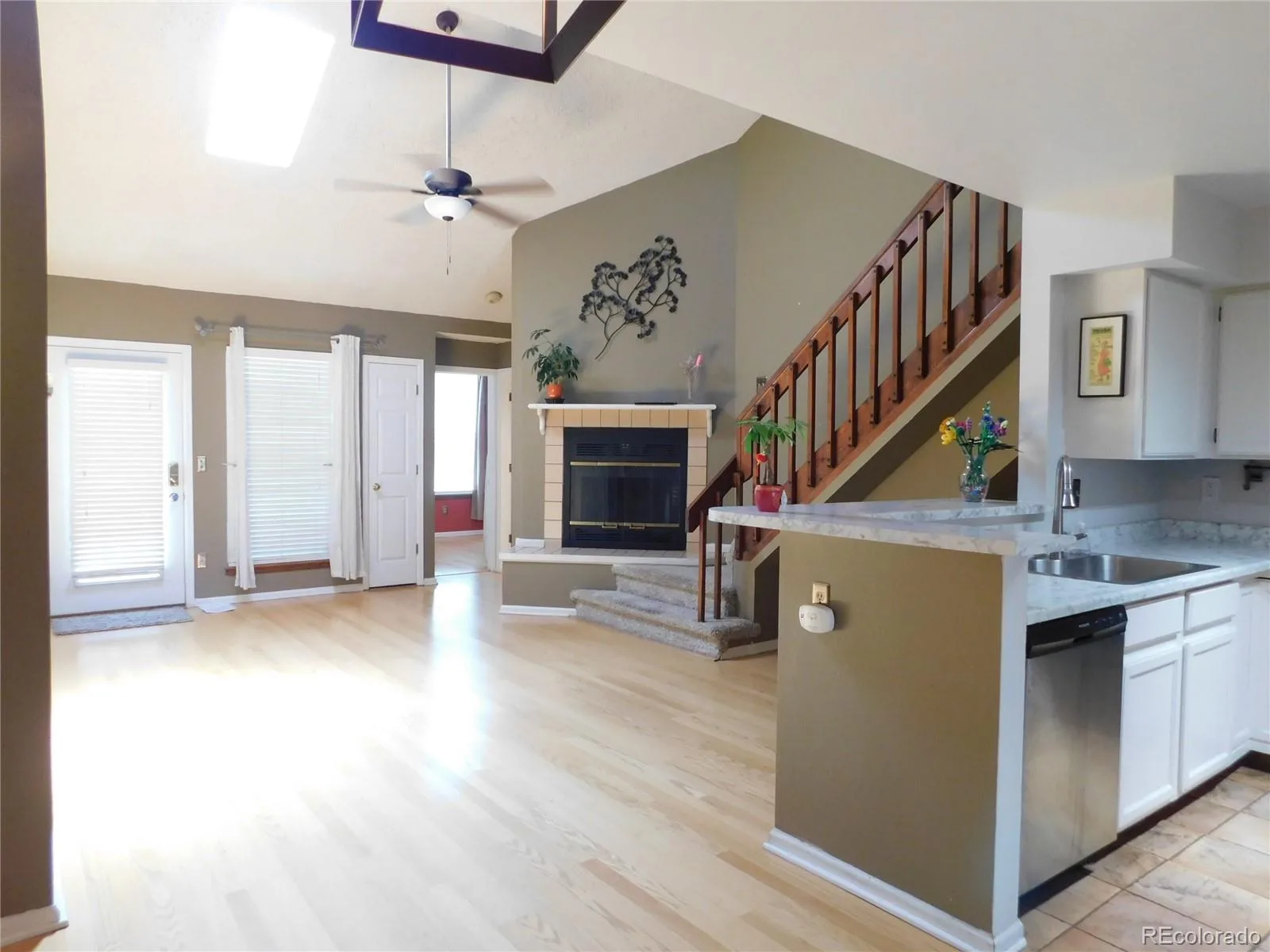4044 S Carson Street #F Aurora CO 80014 MLS #REC9437803 06022026190323 1600 3