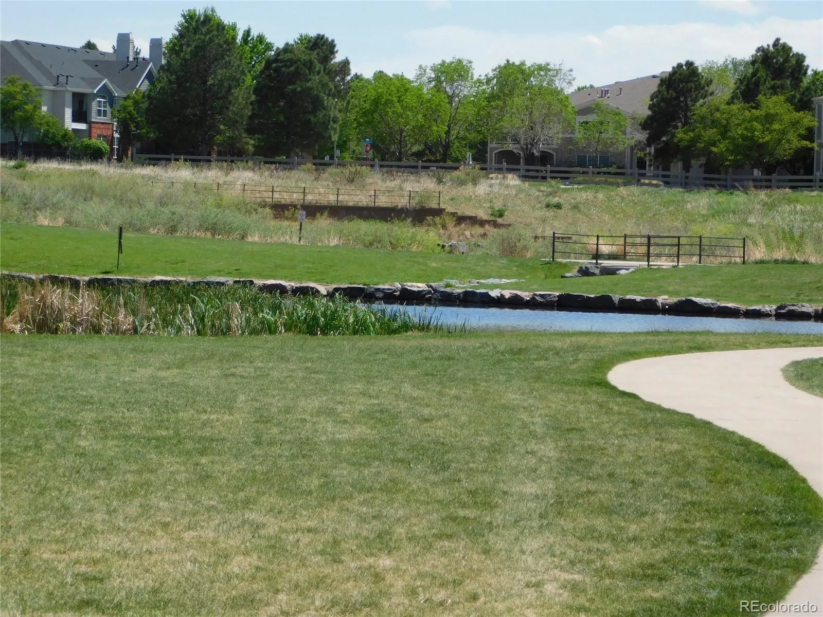 4044 S Carson Street #F Aurora CO 80014 MLS #REC9437803 06022026190323 1600 33