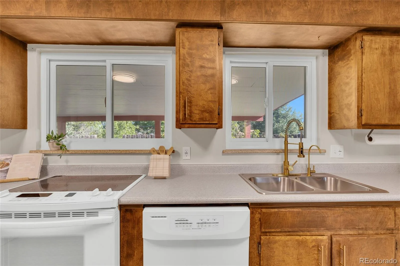 6679 W Louisiana Place Lakewood CO 80232 | MLS #REC9439058 08182026012323 1600 13