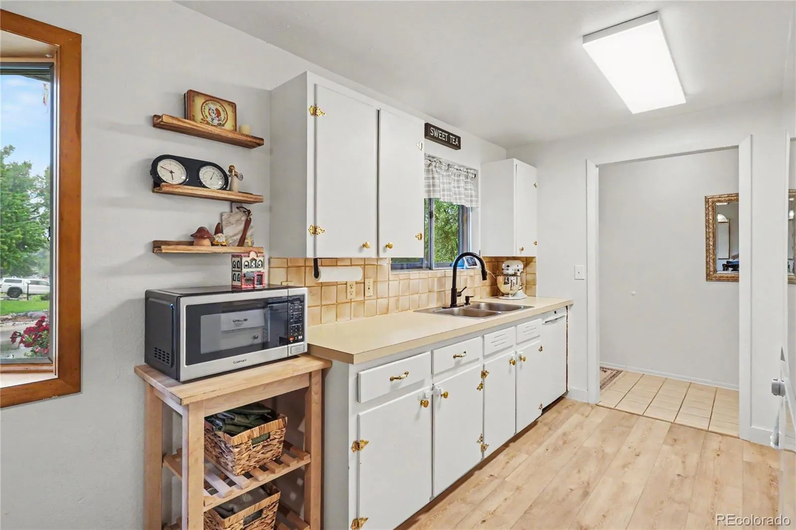 190 E Geddes Avenue Centennial CO 80122 MLS #REC9440078 05232026164910 1600 6