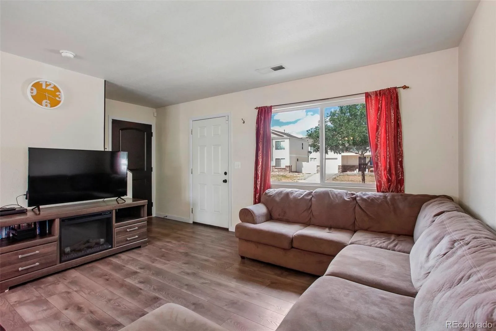 18634 E 45th Place Denver CO 80249 | MLS #REC9440389 07232026051341 1600 5