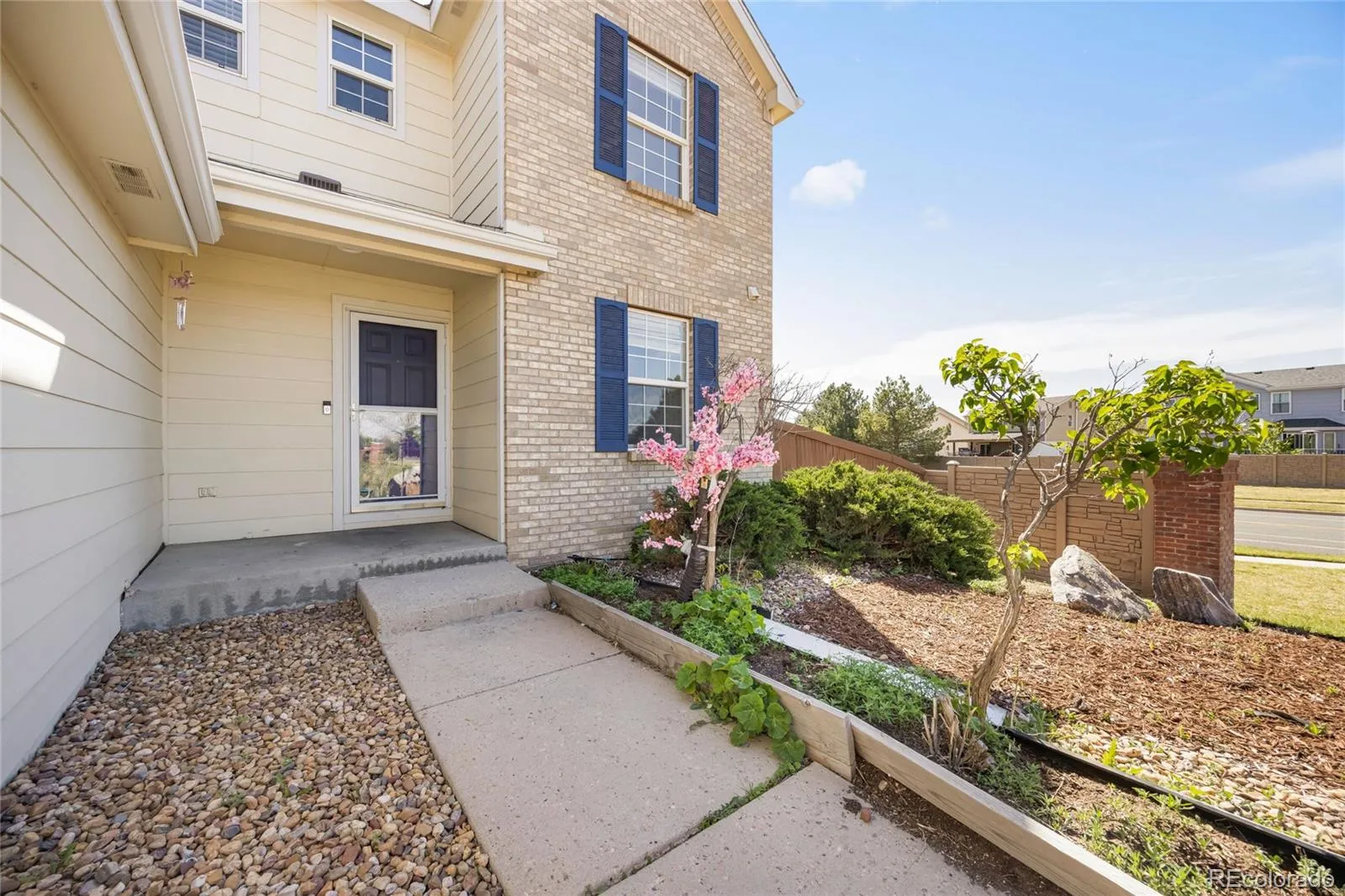 19308 E Dickenson Place Aurora CO 80013 MLS #REC9446035 05132026151112 1600 1