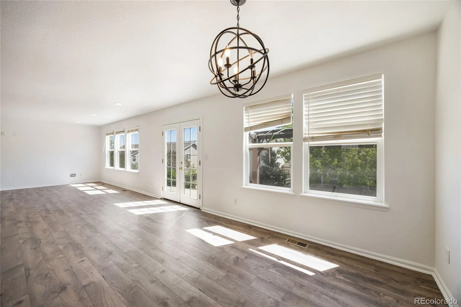 19308 E Dickenson Place Aurora CO 80013 MLS #REC9446035 05132026151112 1600 11