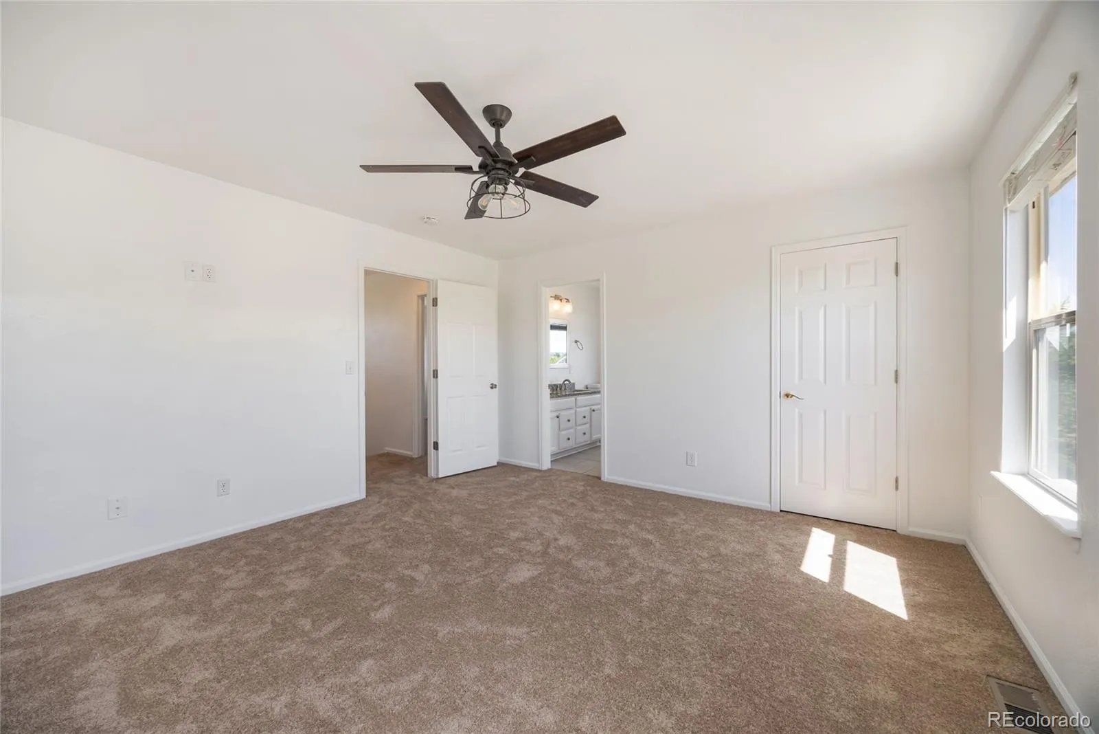 19308 E Dickenson Place Aurora CO 80013 MLS #REC9446035 05132026151112 1600 17