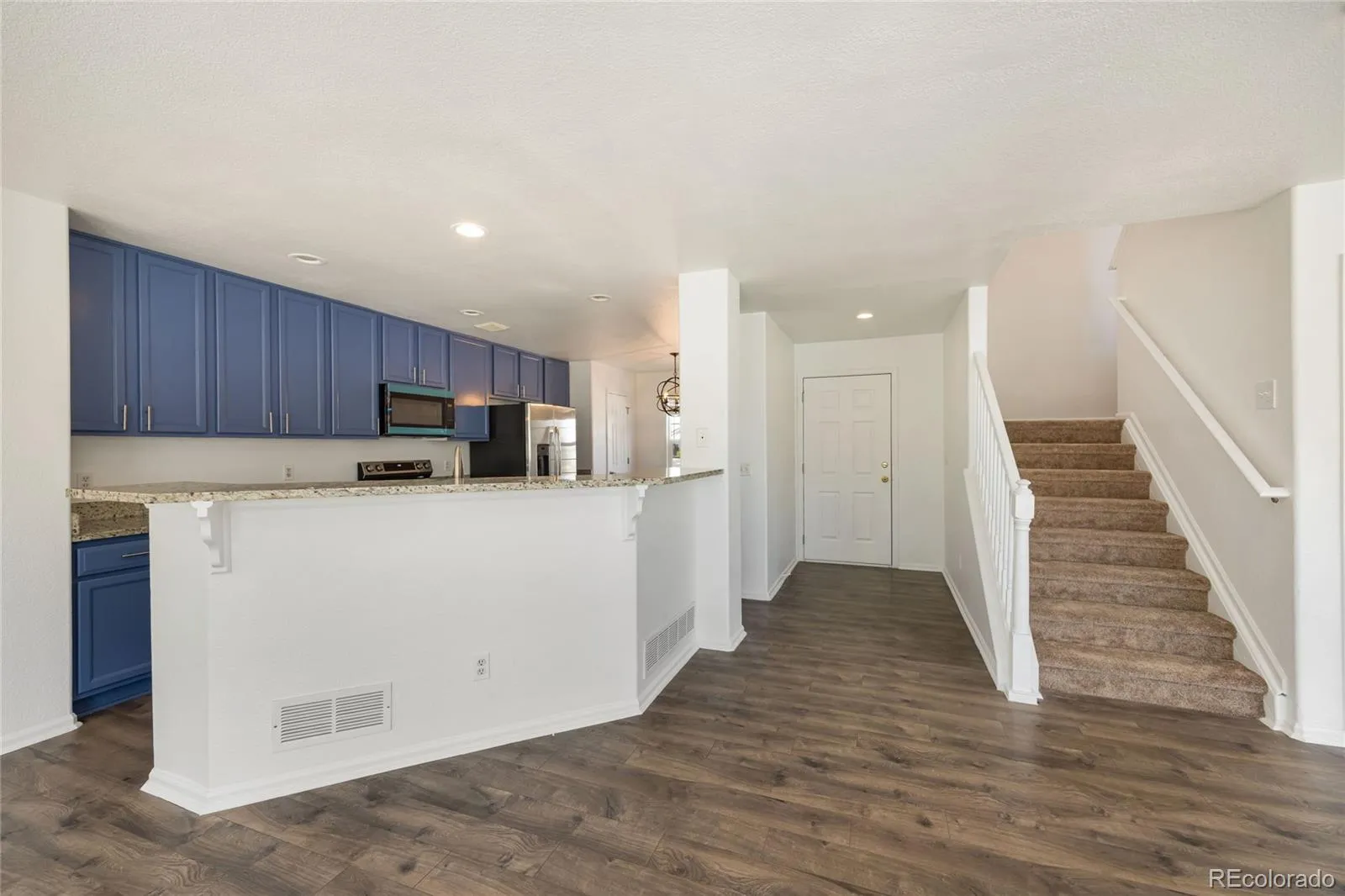 19308 E Dickenson Place Aurora CO 80013 MLS #REC9446035 05132026151112 1600 6