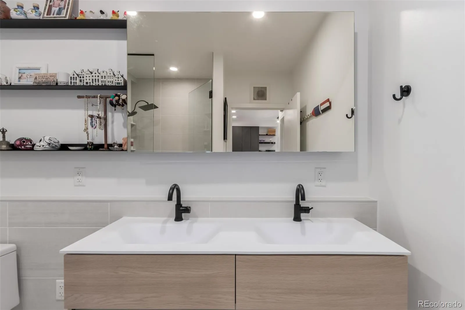 1601 Park Avenue #303 Denver CO 80218 MLS #REC9446850 05202026200633 1600 19