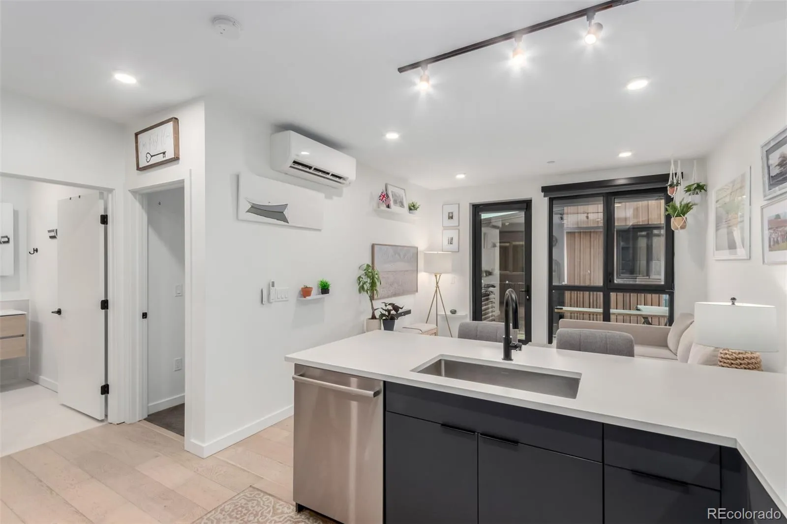 1601 Park Avenue #303 Denver CO 80218 MLS #REC9446850 05202026200633 1600 4