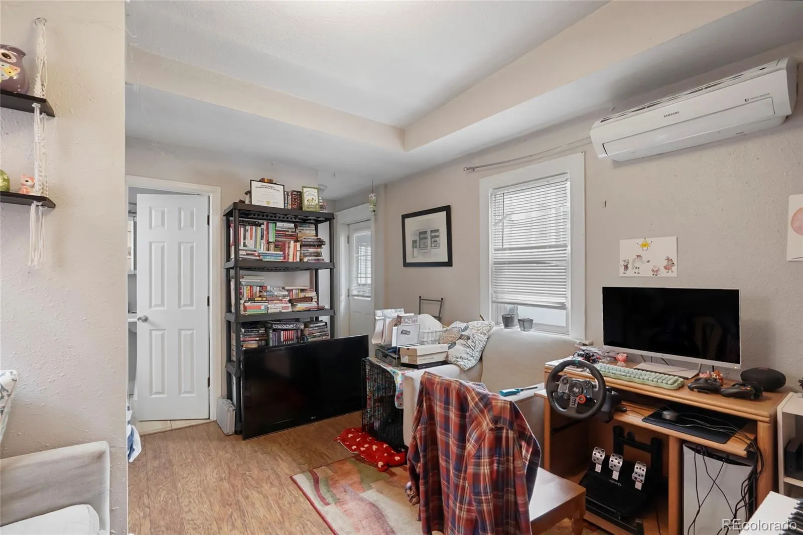 04112026010811 1600 10