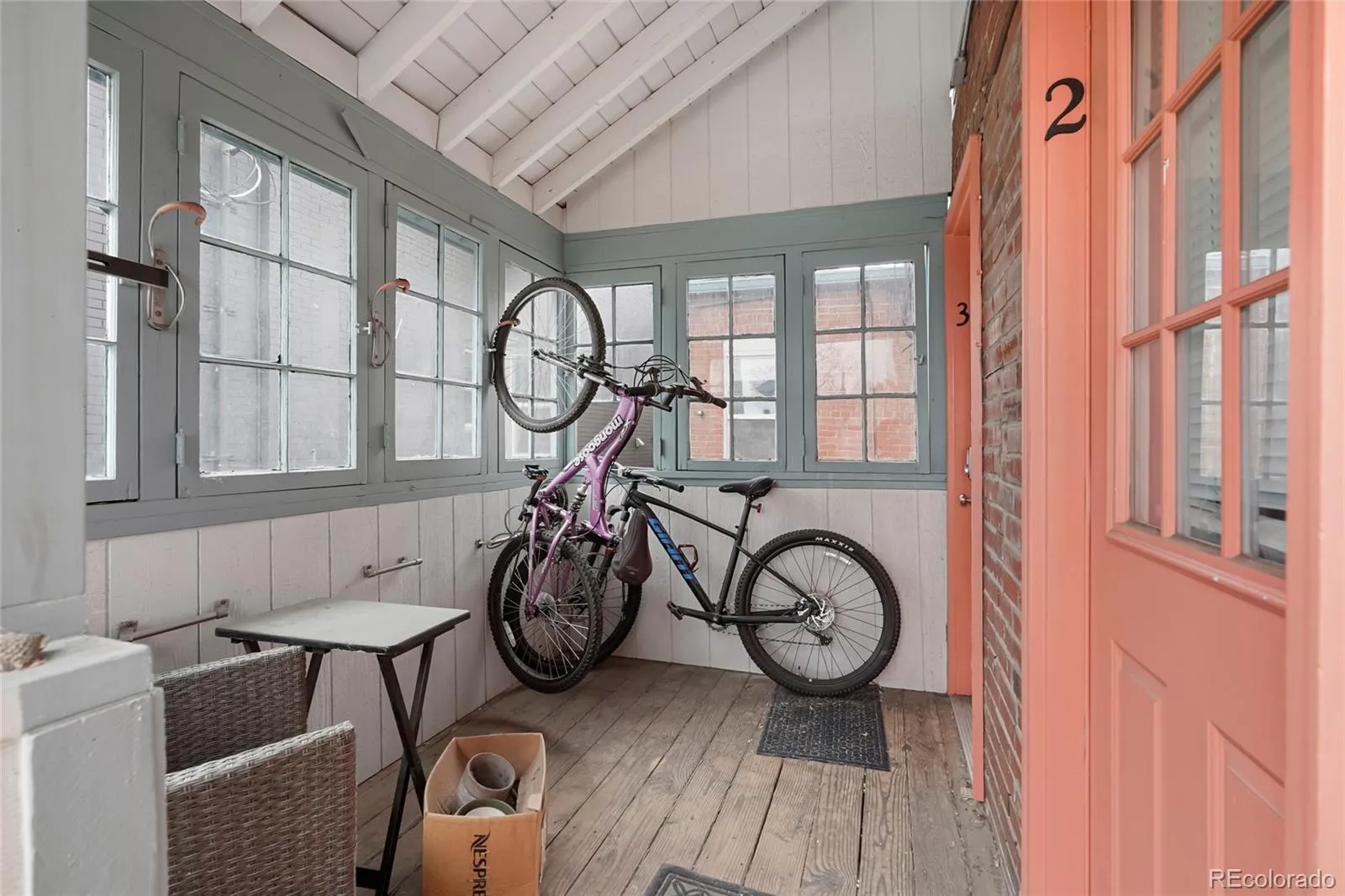 04112026010811 1600 22