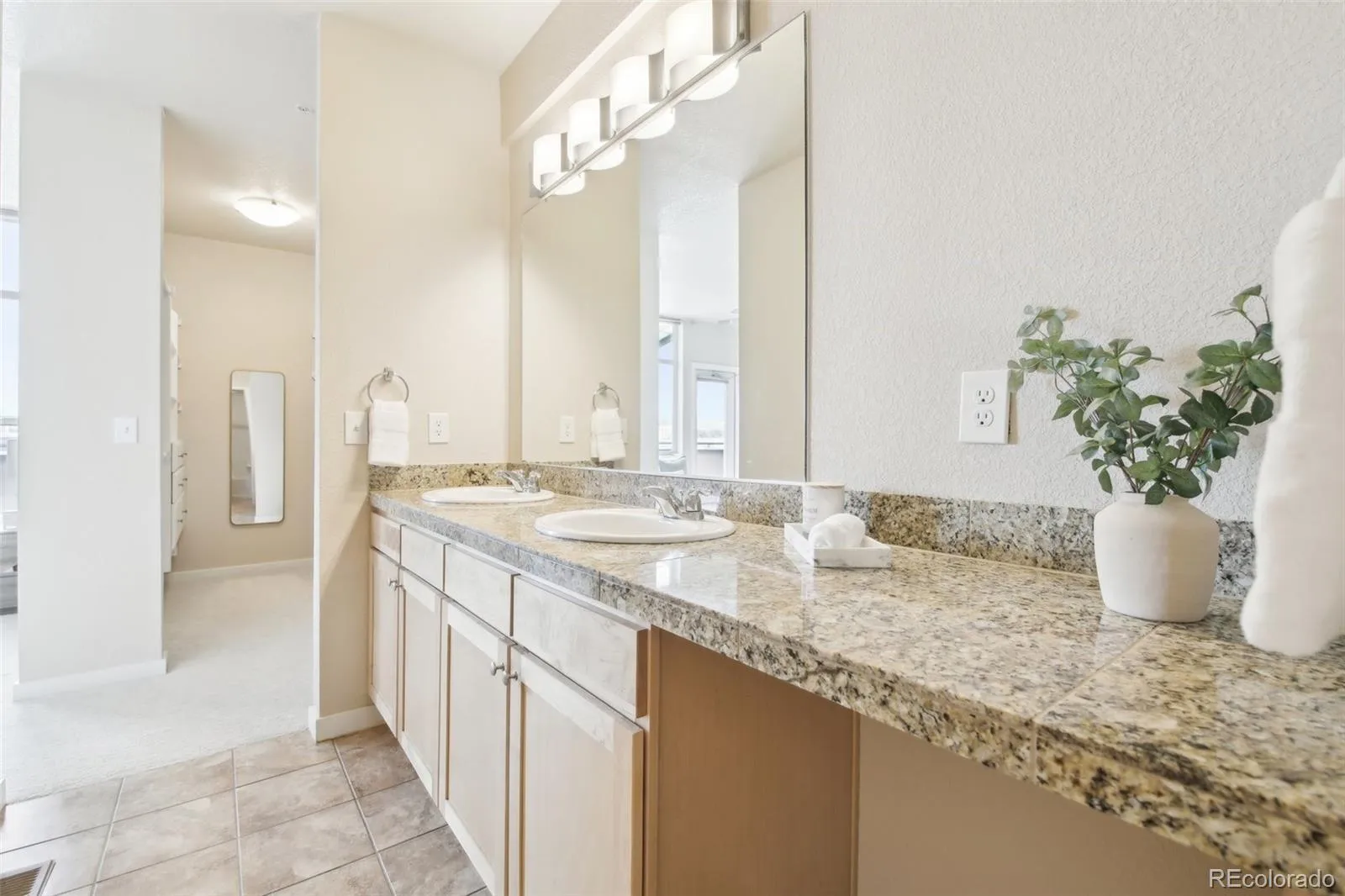 3101 Blake Street #309 Denver CO 80205 MLS #REC9449121 05062026195419 1600 13
