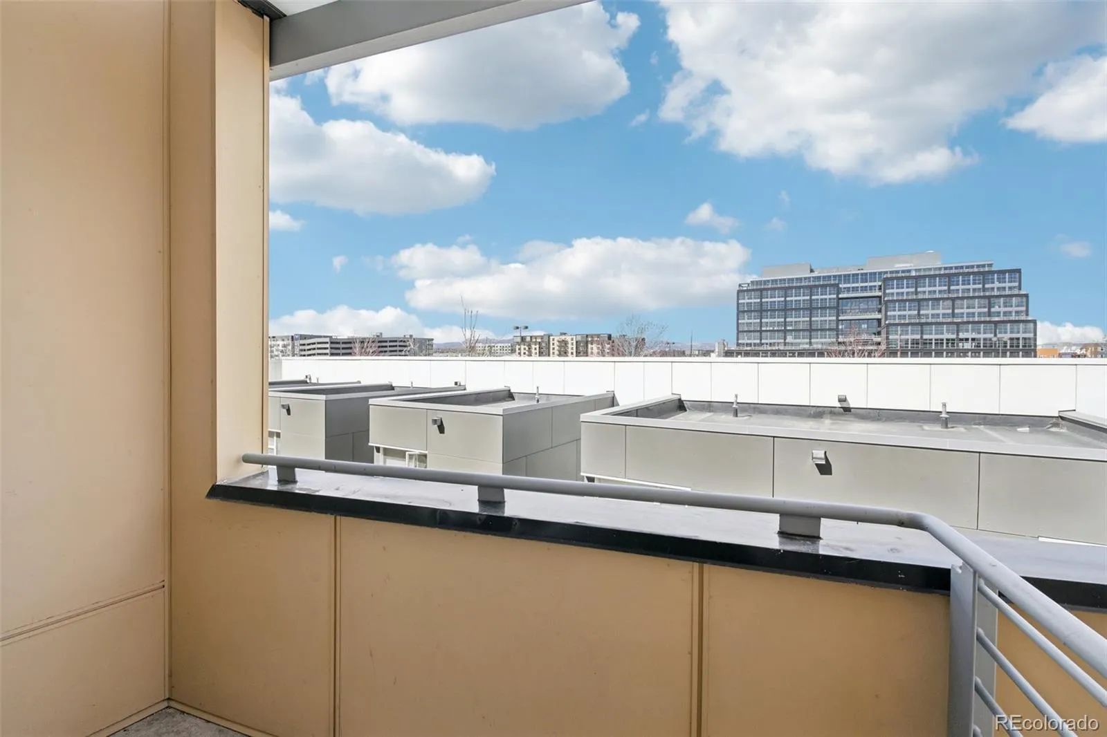 3101 Blake Street #309 Denver CO 80205 MLS #REC9449121 05062026195419 1600 26