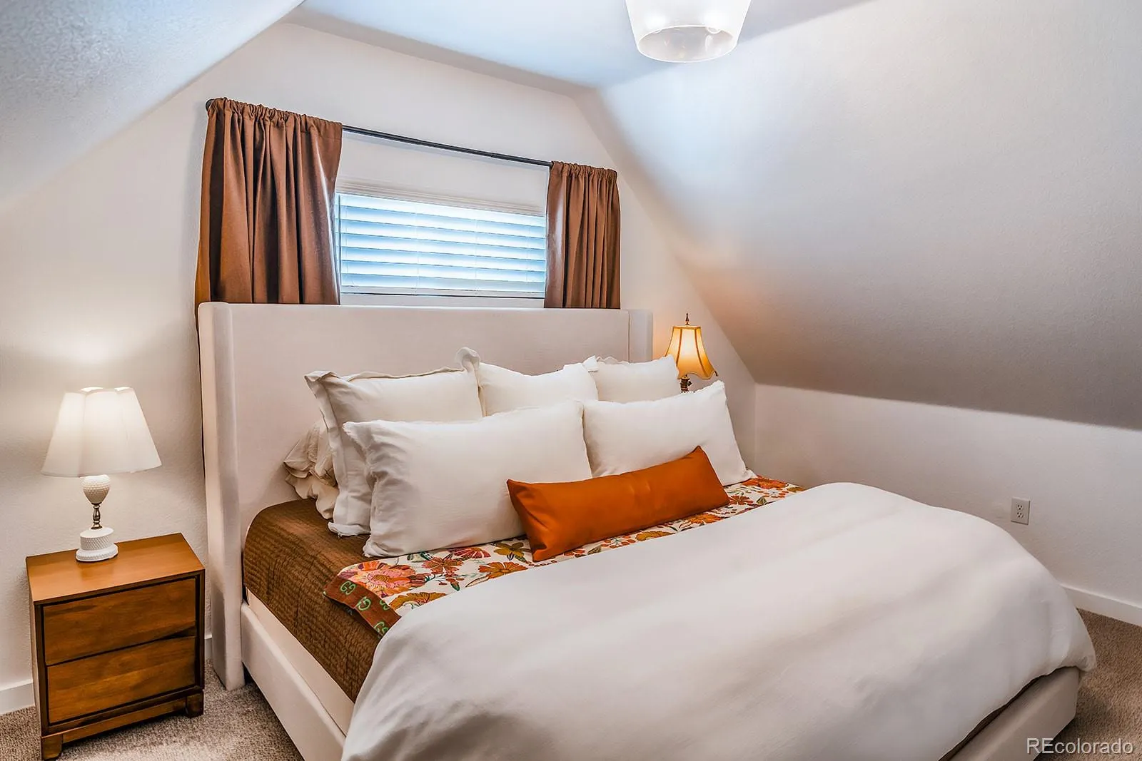 04152026194106 1600 9