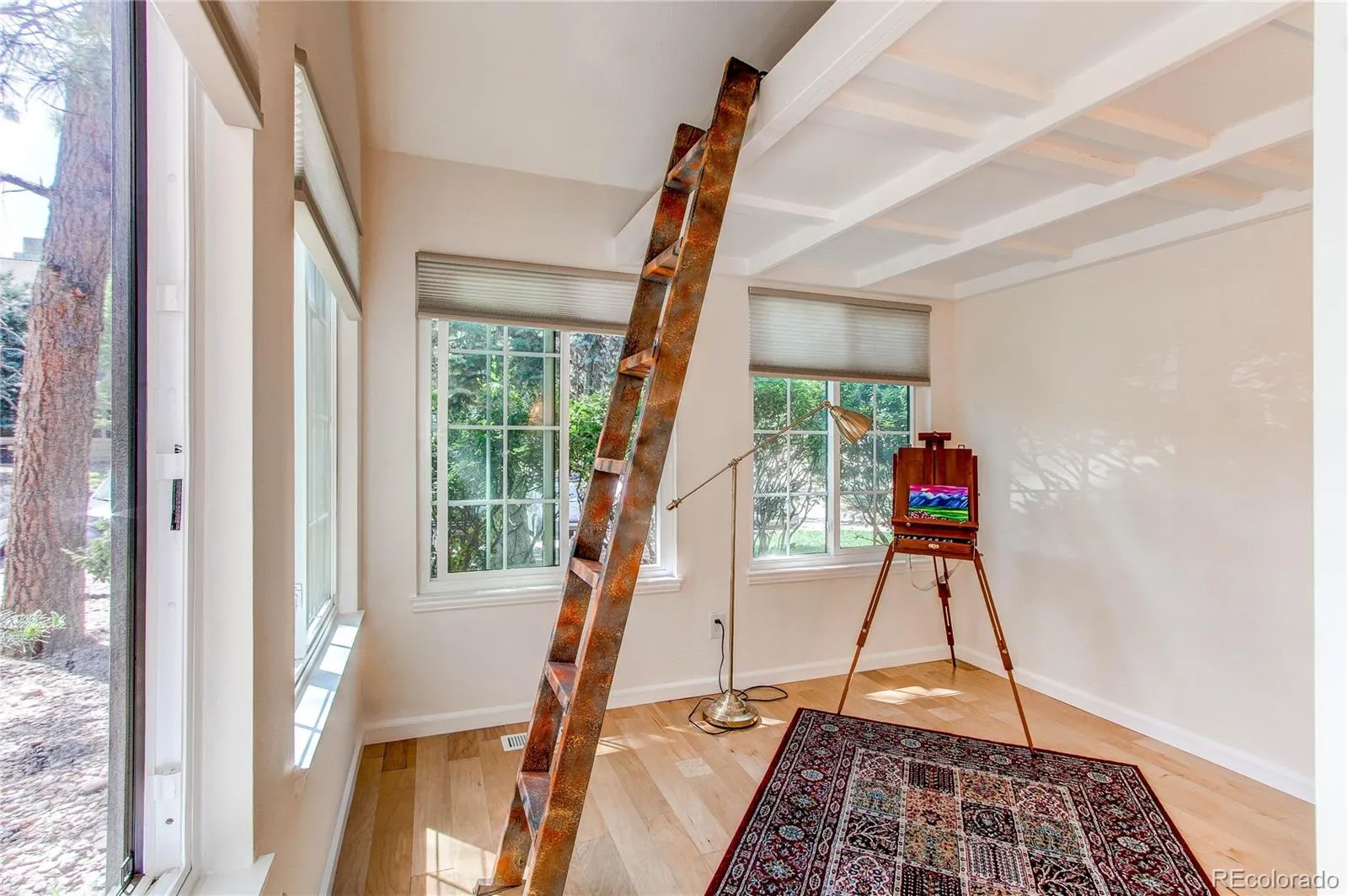 04042026170109 1600 12