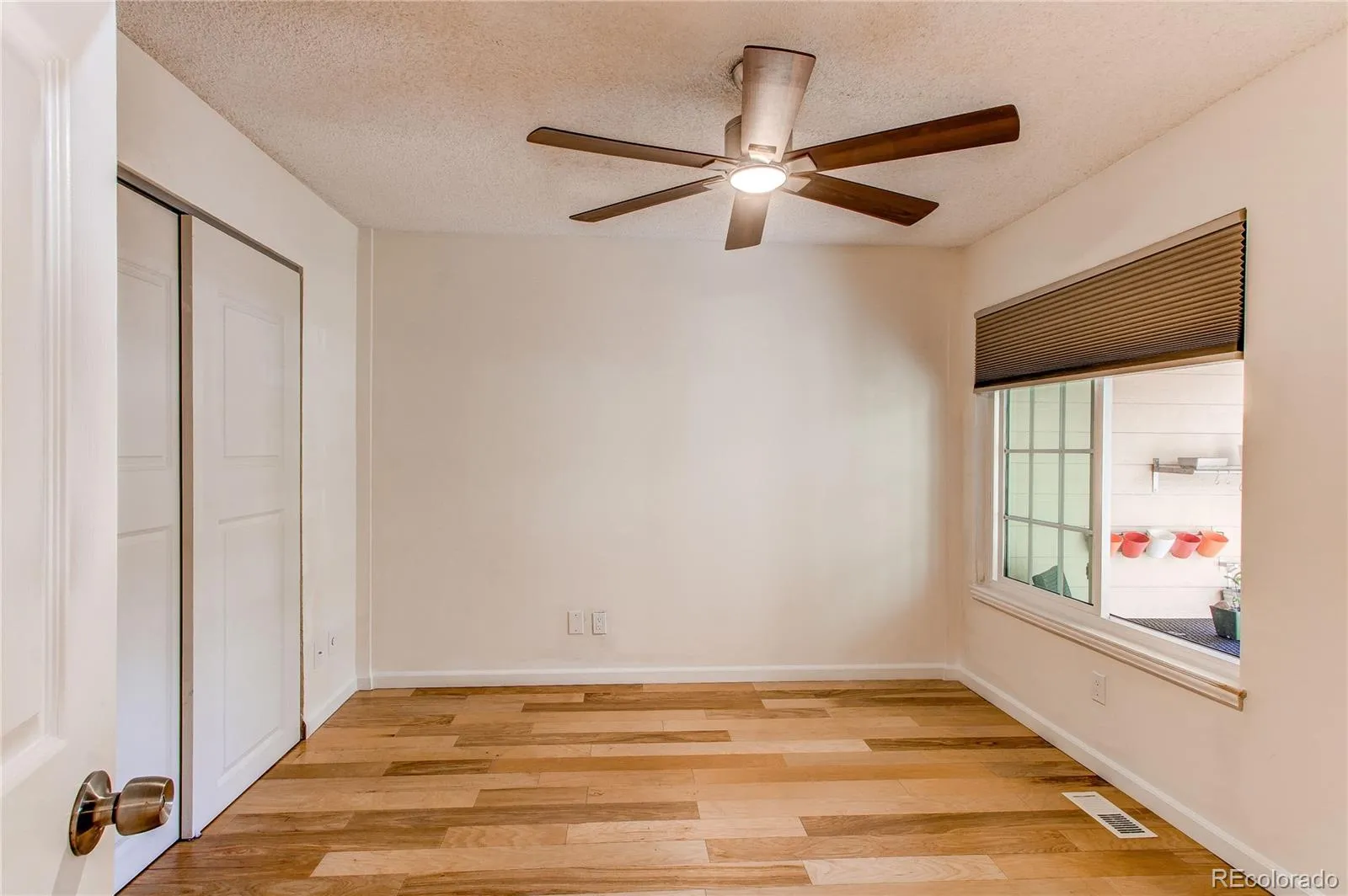 04042026170109 1600 17