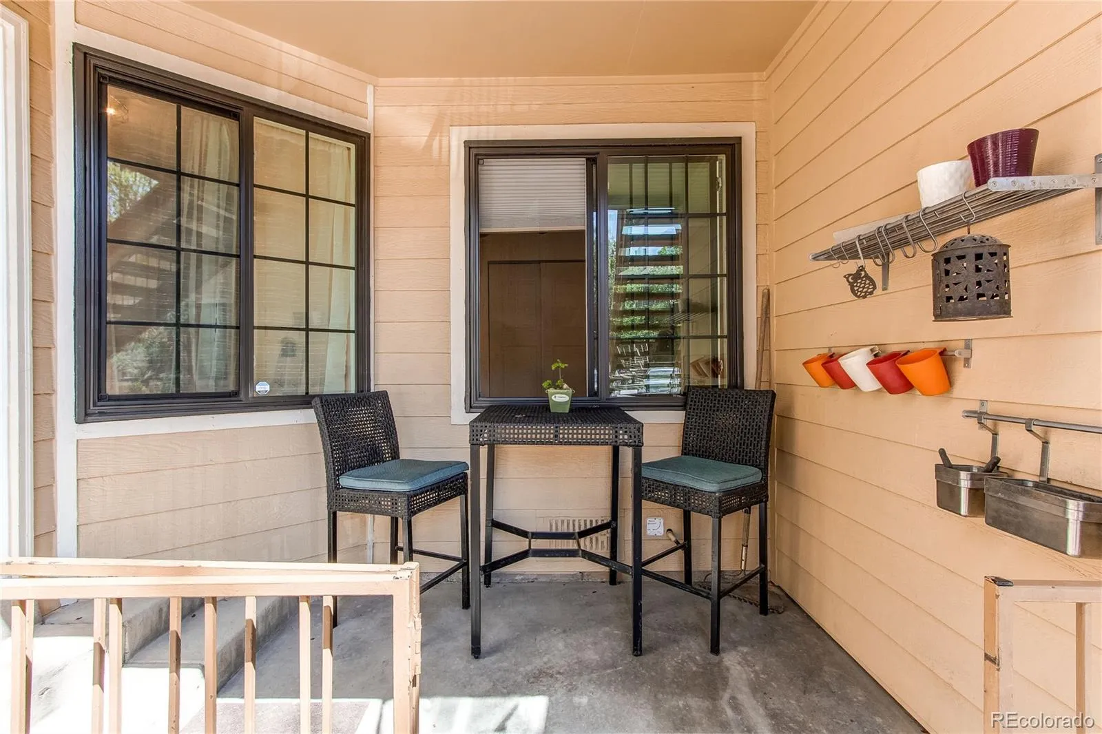 04042026170109 1600 23