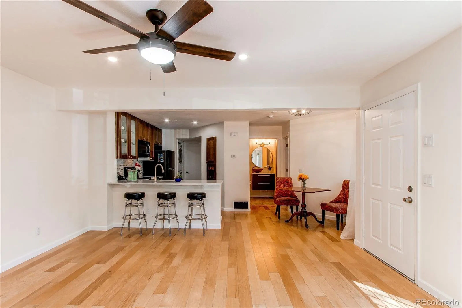 04042026170109 1600 7