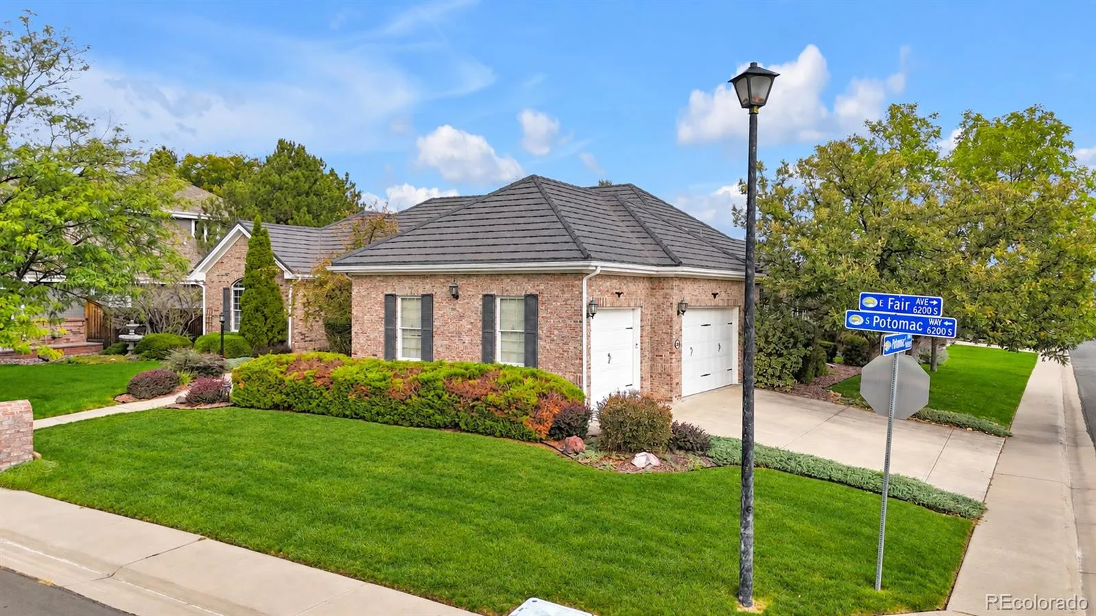 6201 S Potomac Way Centennial CO 80111 | MLS #REC9450428 10032026132930 1600 26