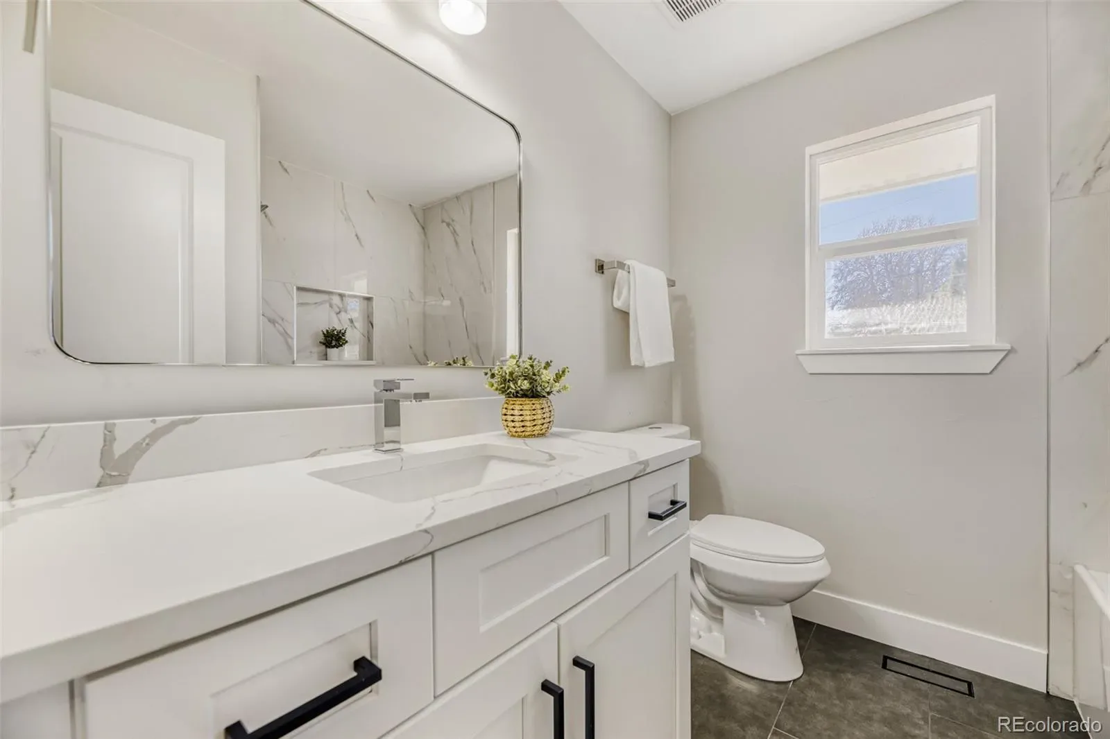 03112026230720 1600 17