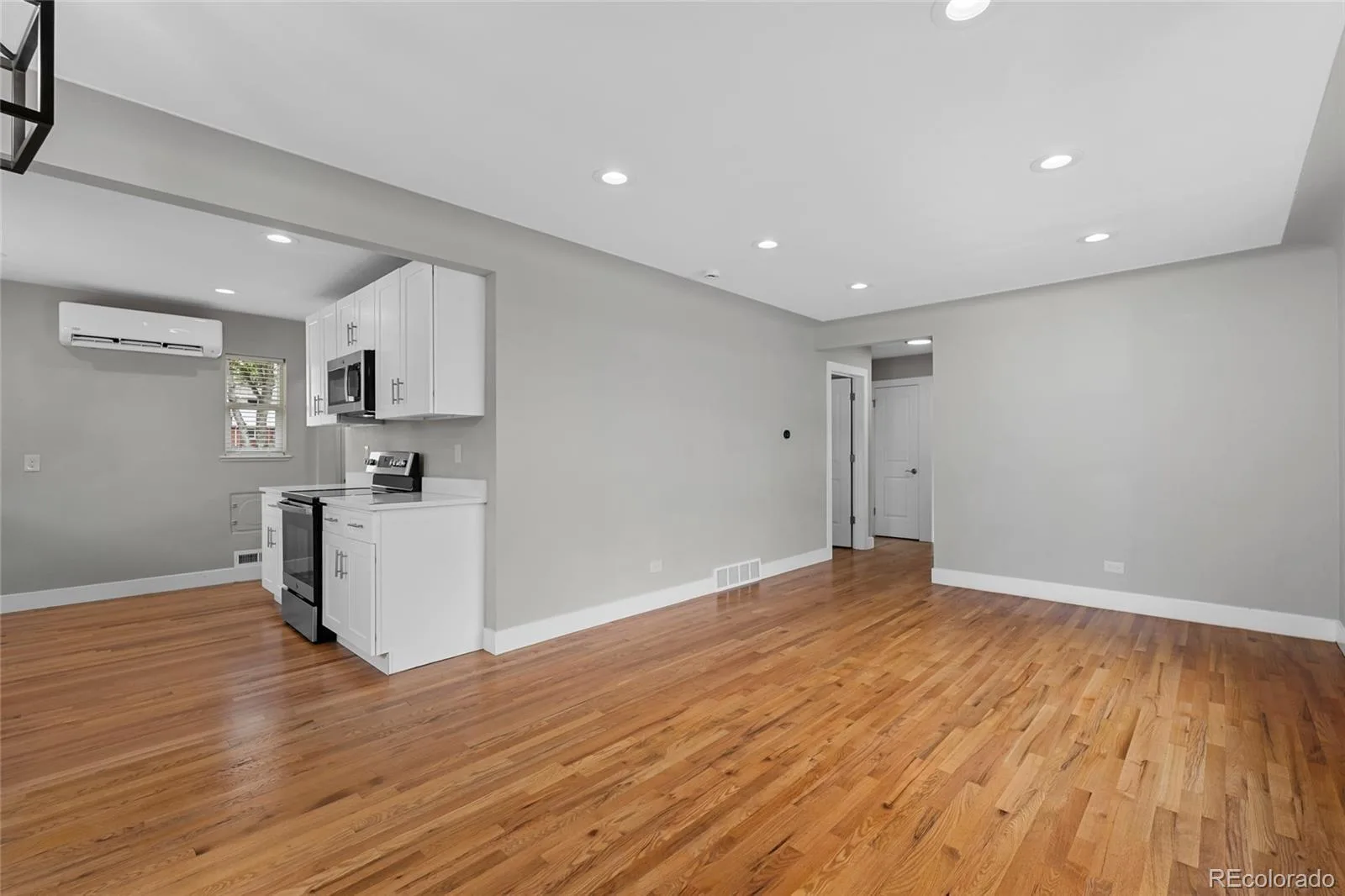 5060 W Vassar Avenue Denver CO 80219 | MLS #REC9451092 09222026172101 1600 3