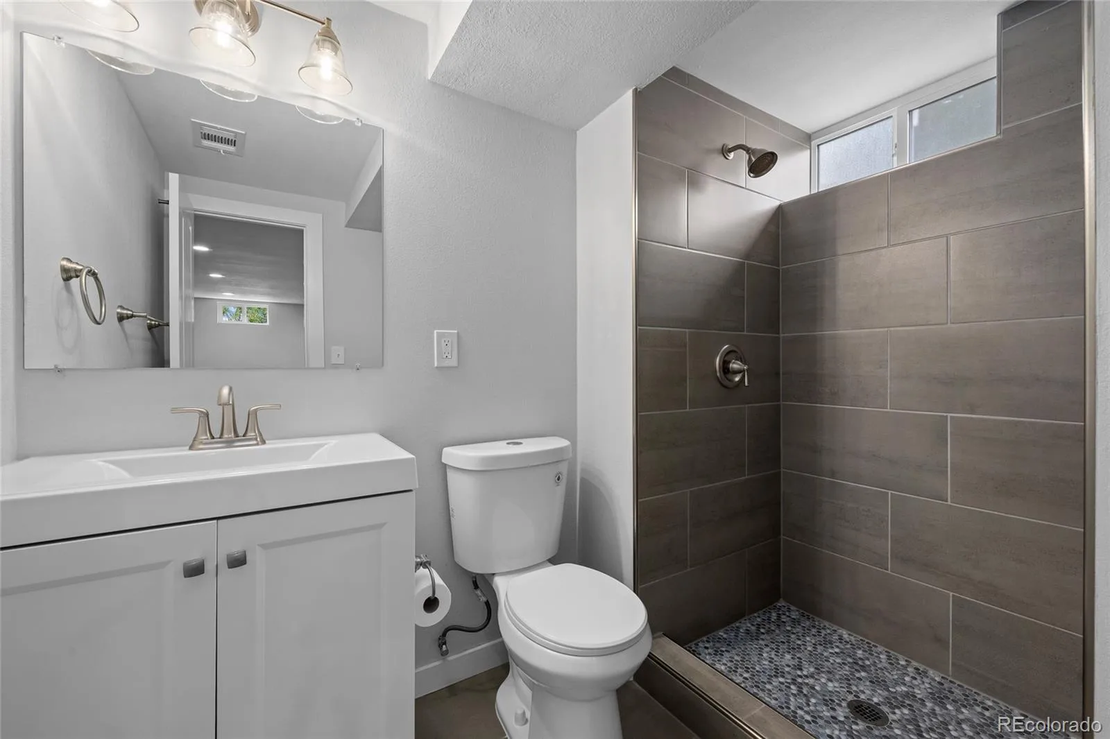 5060 W Vassar Avenue Denver CO 80219 | MLS #REC9451092 09222026172101 1600 34