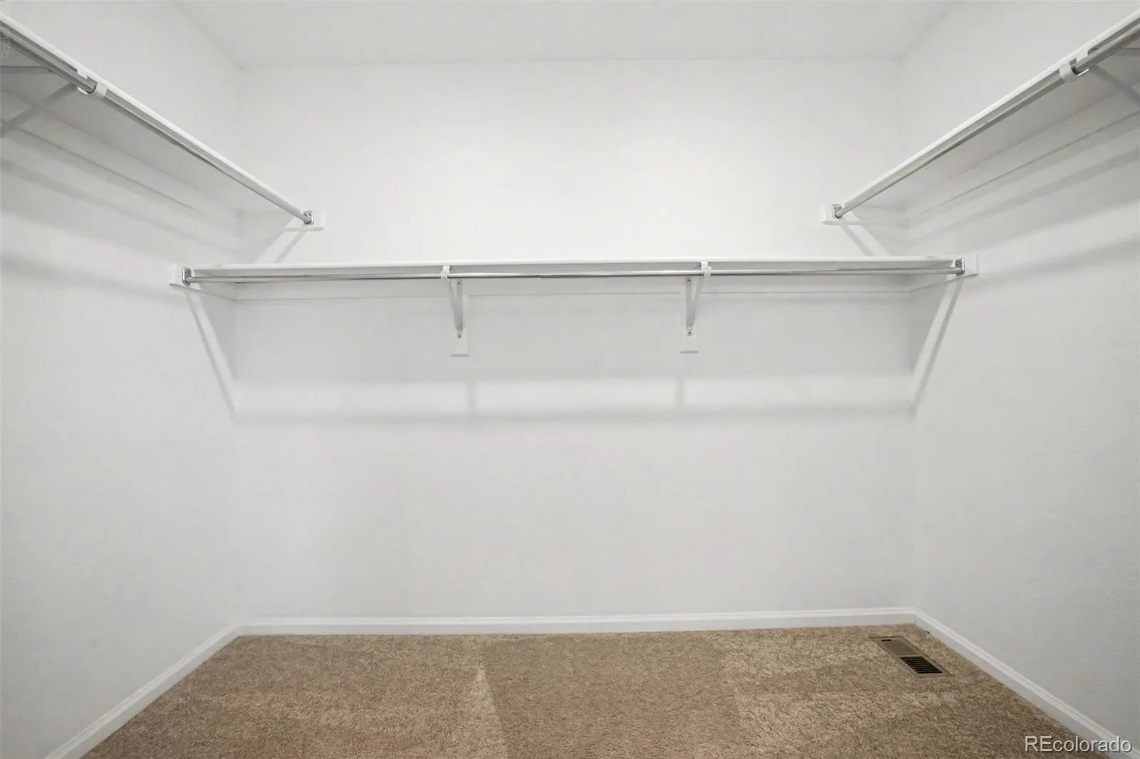 6532 N Cathay Street Denver CO 80249 | MLS #REC9451700 07212026211930 1600 25