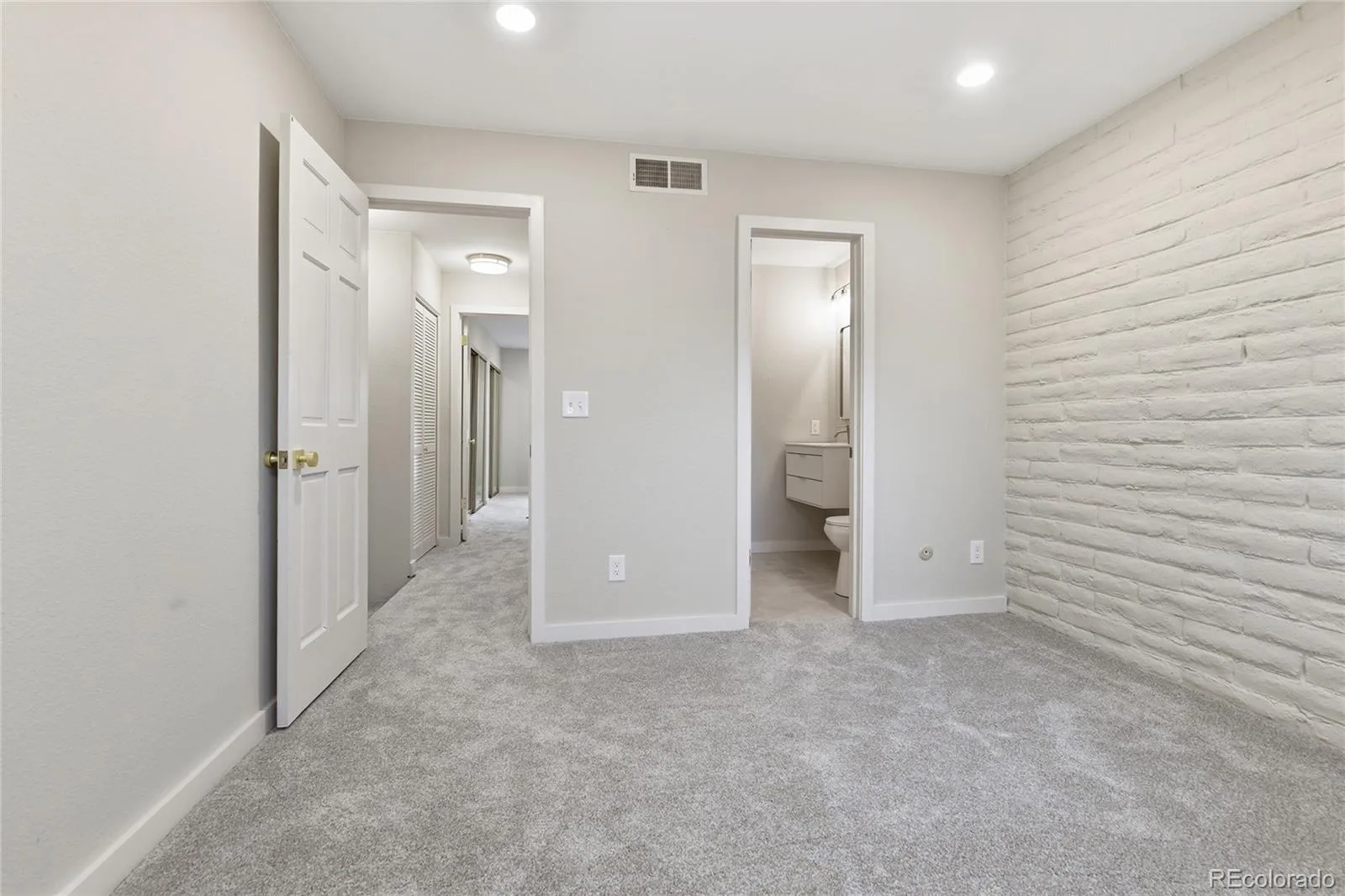 1060 S Parker Road #27 Denver CO 80231 | MLS #REC9452913 06302026160726 1600 19