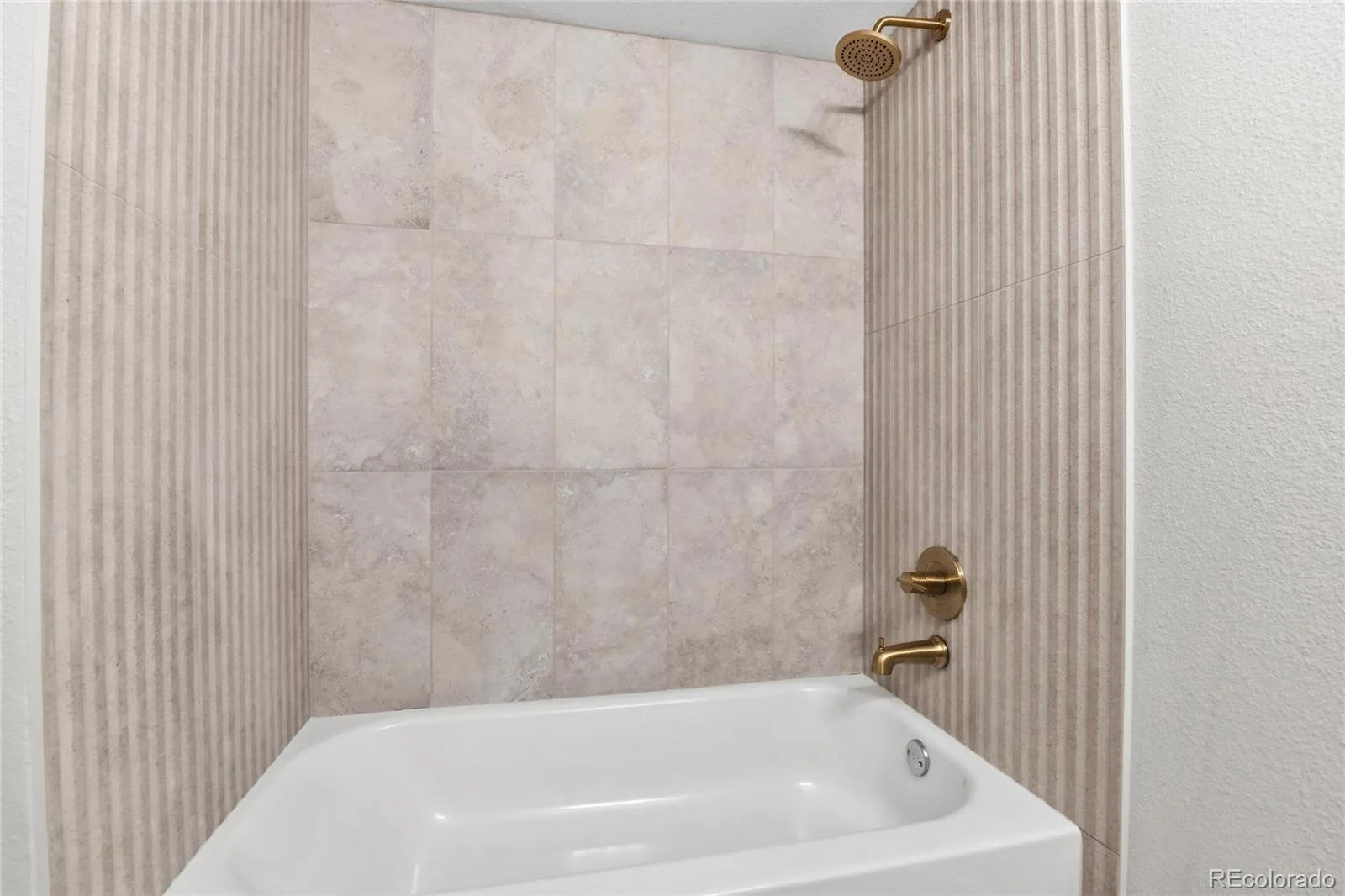 1060 S Parker Road #27 Denver CO 80231 | MLS #REC9452913 06302026160726 1600 21