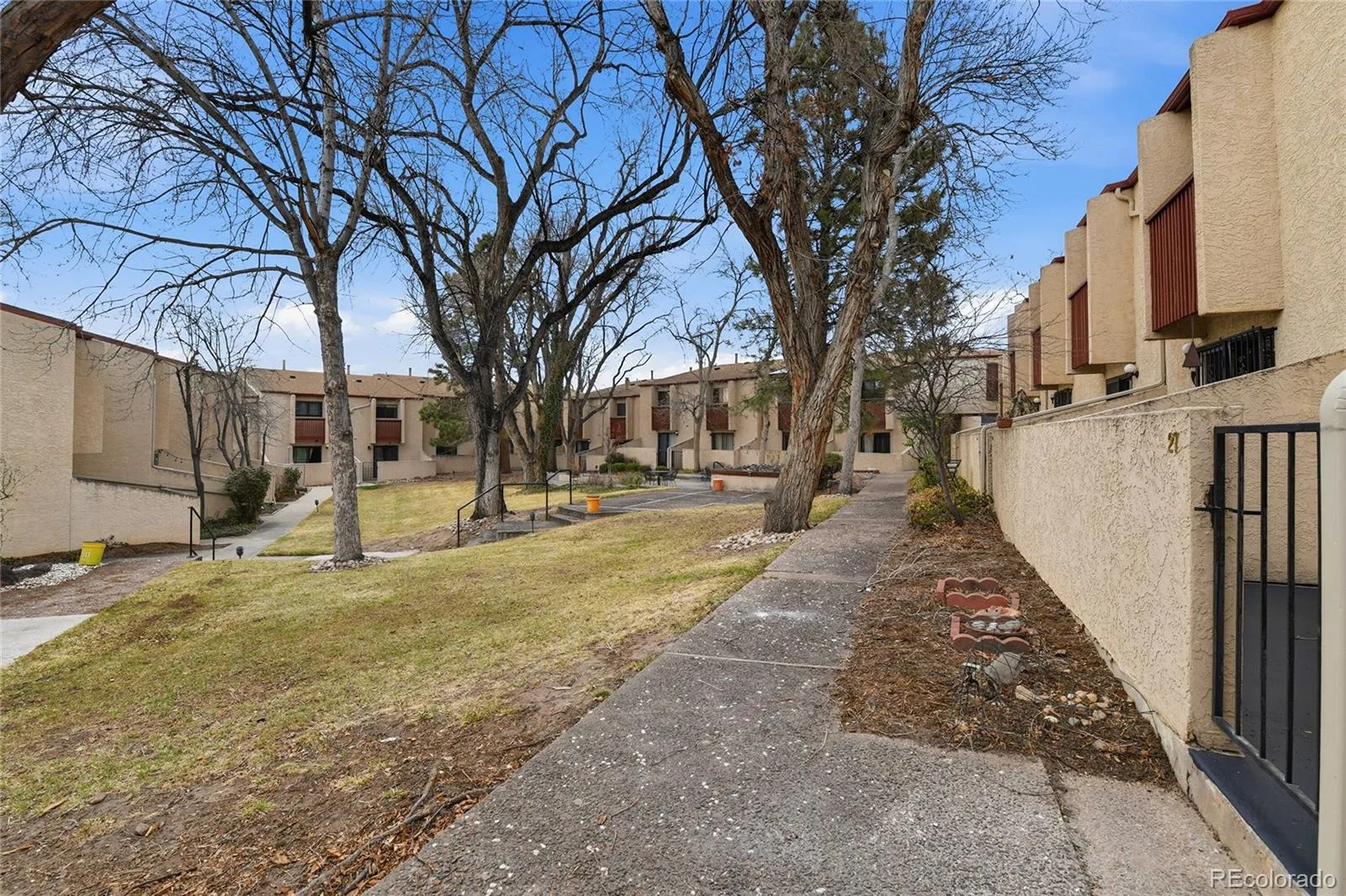 1060 S Parker Road #27 Denver CO 80231 | MLS #REC9452913 06302026160726 1600 5