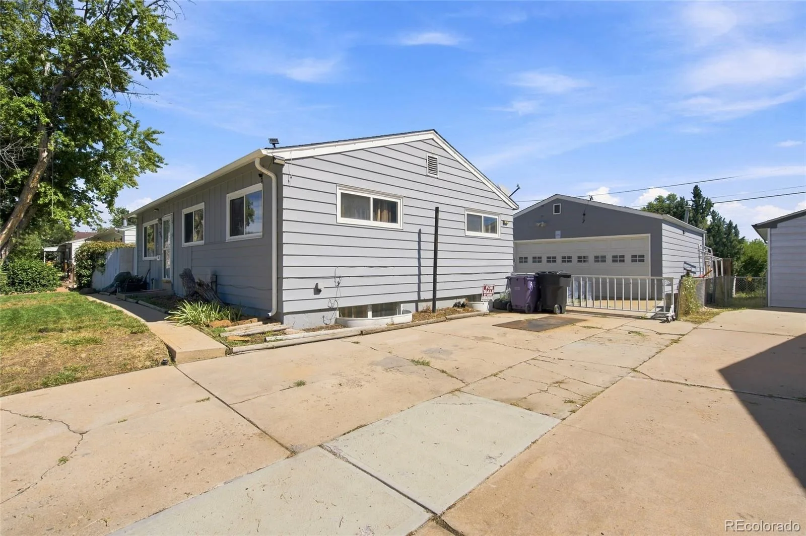1640 S Julian Way Denver CO 80219 | MLS #REC9453236 09232026145603 1600 27
