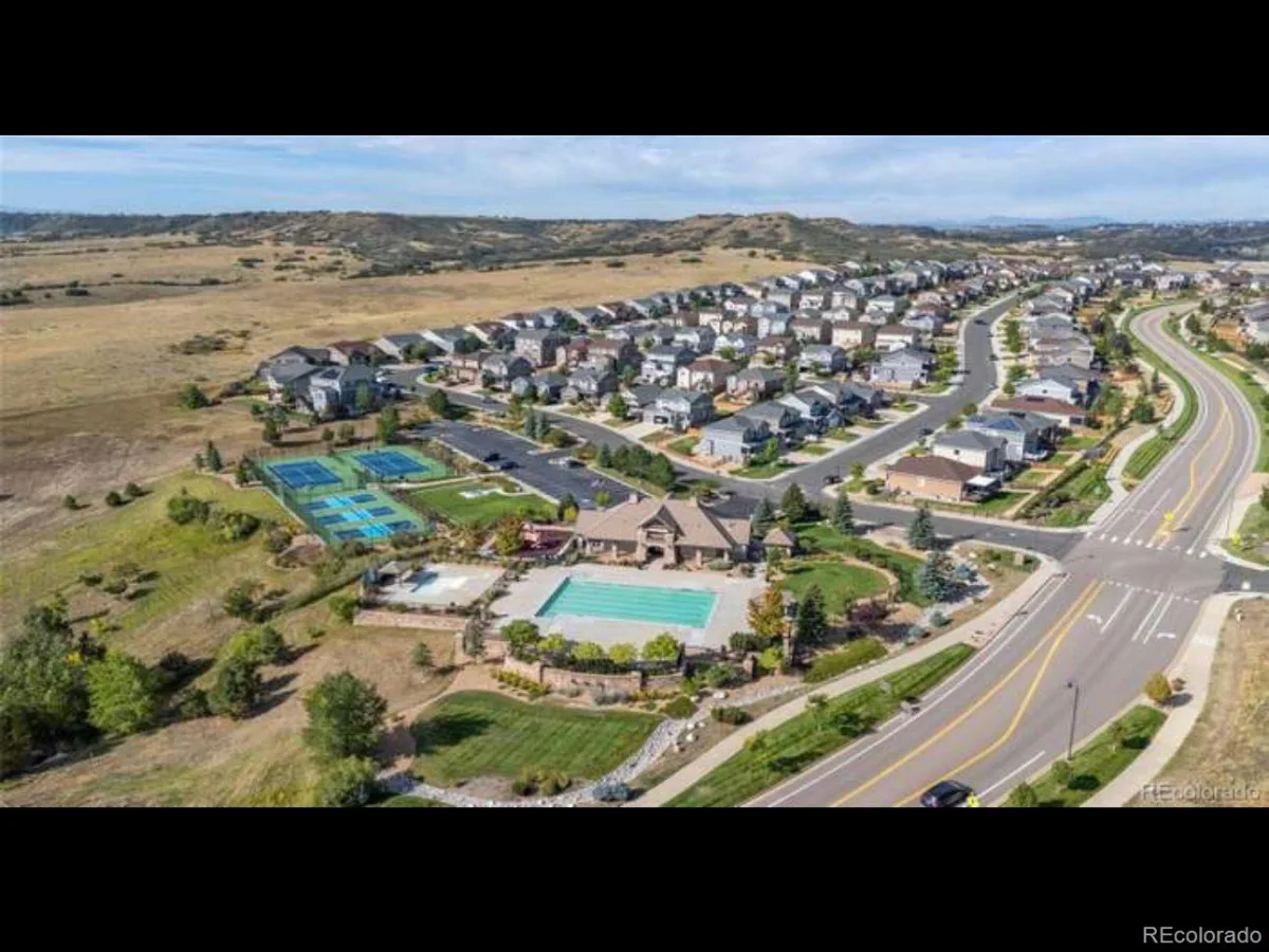 7625 Blue Water Drive Castle Rock CO 80108 | MLS #REC9454007 09012026042651 1200 34
