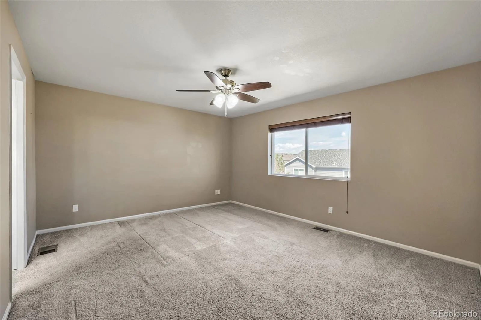 7625 Blue Water Drive Castle Rock CO 80108 | MLS #REC9454007 09012026042651 1600 15