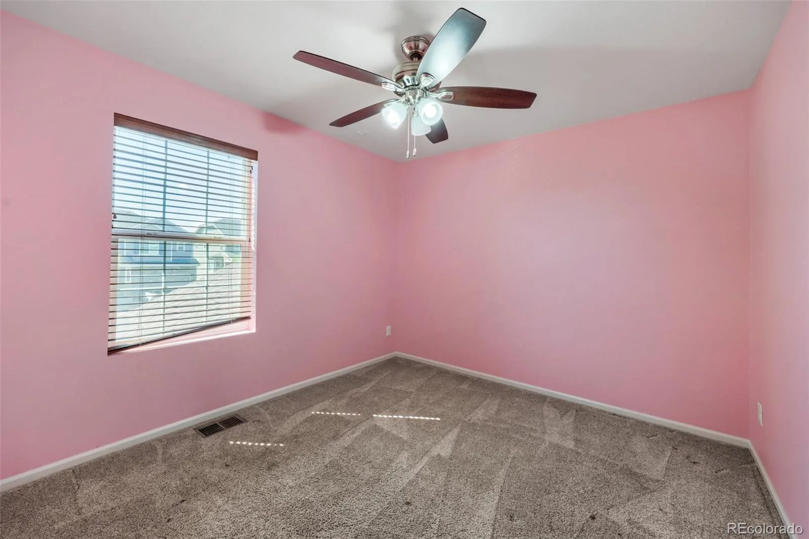 7625 Blue Water Drive Castle Rock CO 80108 | MLS #REC9454007 09012026042651 1600 19