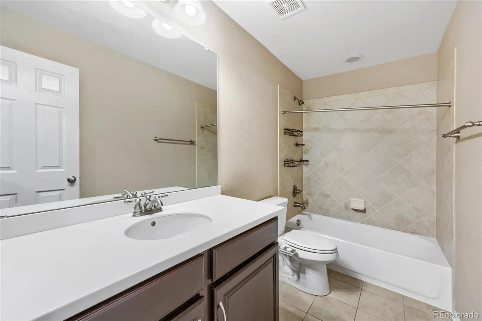 7625 Blue Water Drive Castle Rock CO 80108 | MLS #REC9454007 09012026042651 1600 23