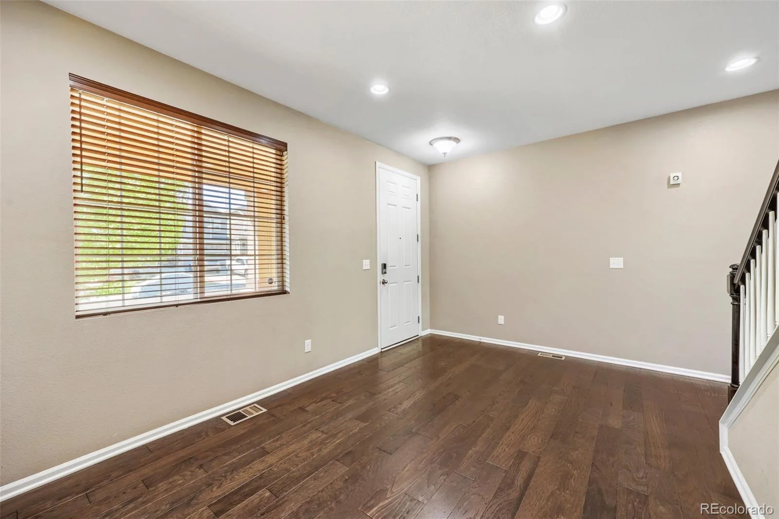 7625 Blue Water Drive Castle Rock CO 80108 | MLS #REC9454007 09012026042651 1600 4
