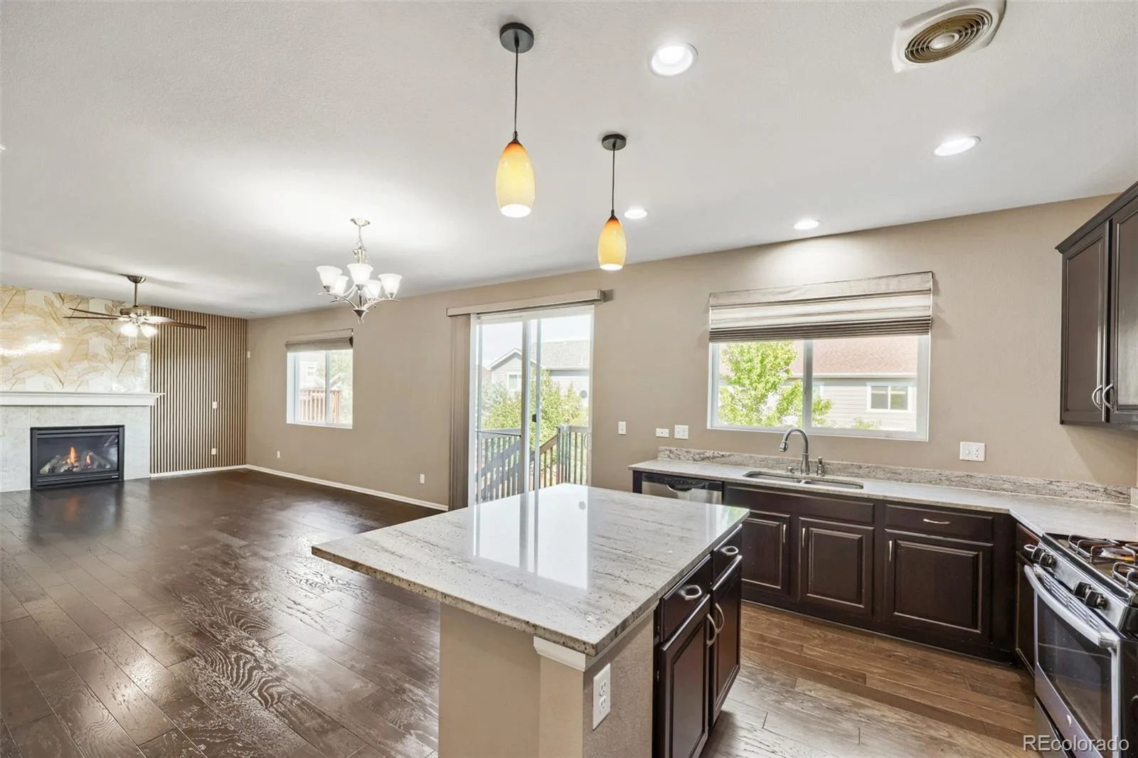 7625 Blue Water Drive Castle Rock CO 80108 | MLS #REC9454007 09012026042651 1600 7
