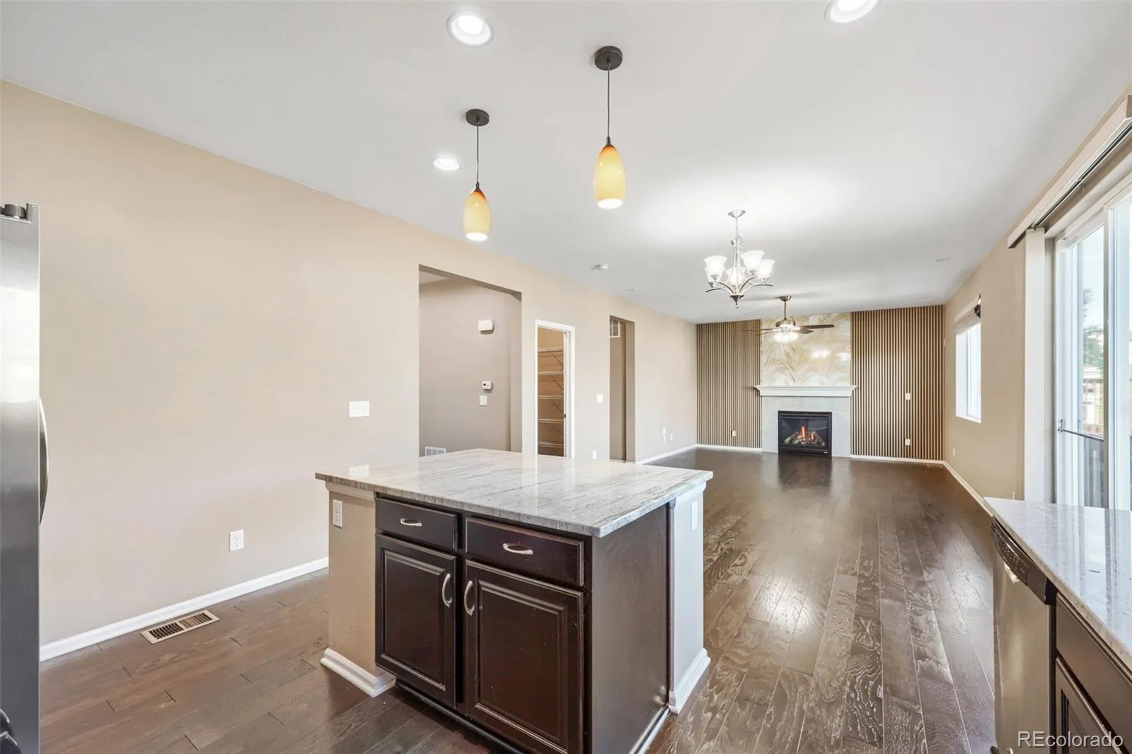 7625 Blue Water Drive Castle Rock CO 80108 | MLS #REC9454007 09012026042651 1600 8