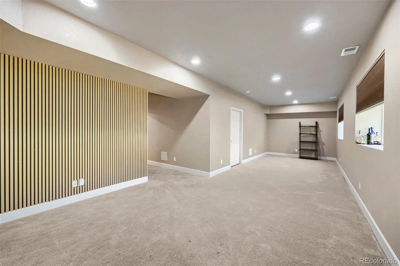 7625 Blue Water Drive Castle Rock CO 80108 | MLS #REC9454007 09012026042651 1600 9