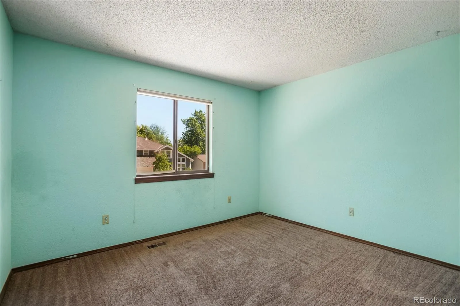 11750 E Asbury Avenue Aurora CO 80014 | MLS #REC9454626 06192026232339 1600 23