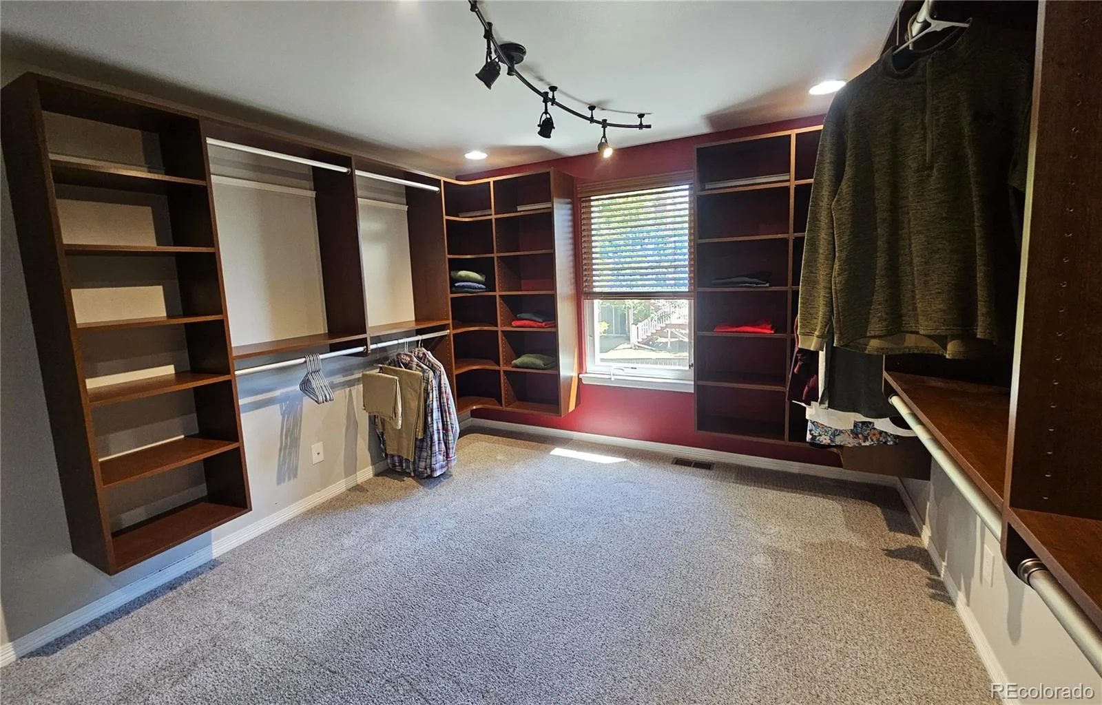 1942 Sundrop Trail Highlands Ranch CO 80126 | MLS #REC9459086 08202026204908 1600 23