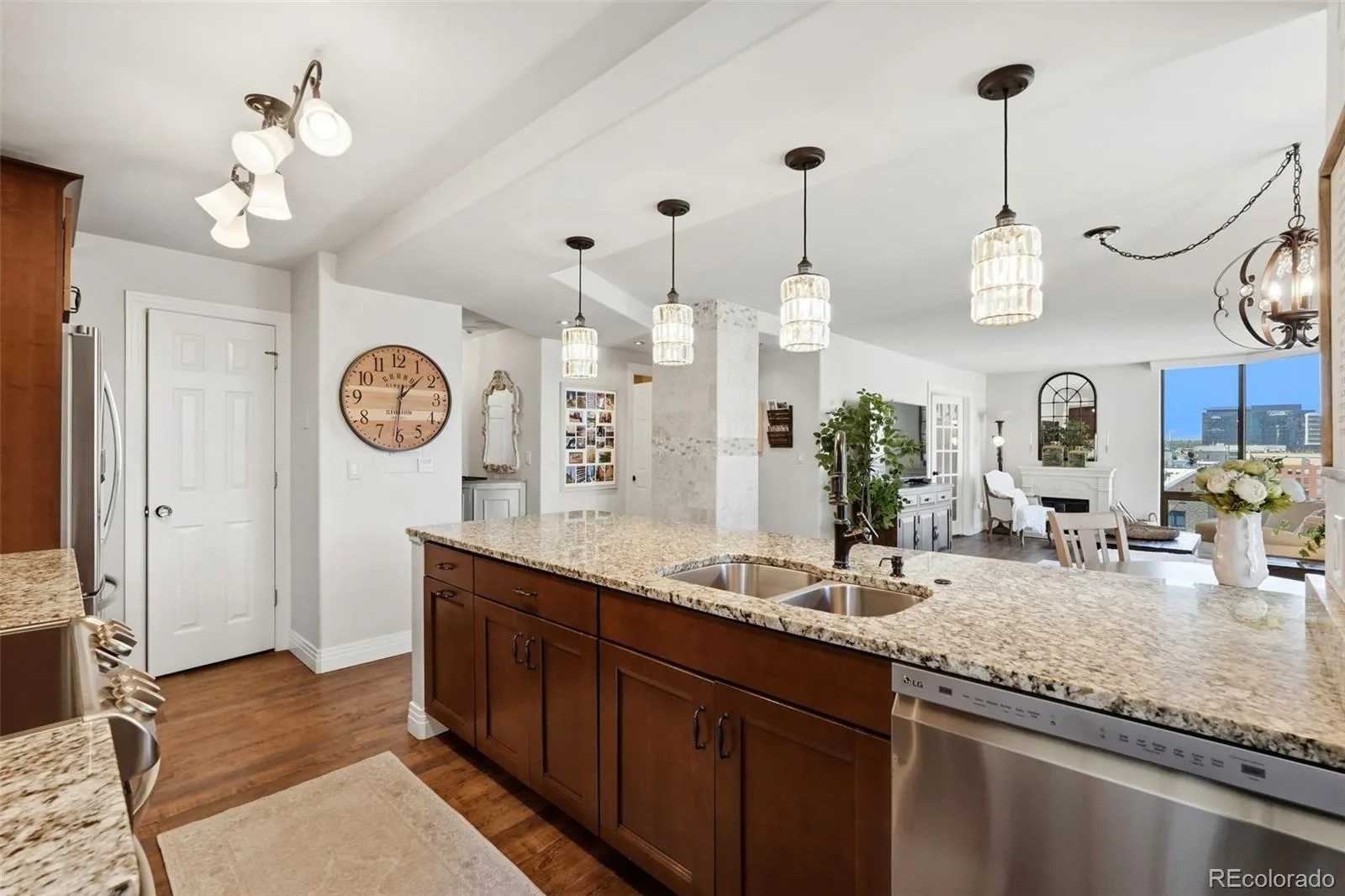1625 Larimer Street #1507 Denver CO 80202 | MLS #REC9461201 09302026124303 1600 10