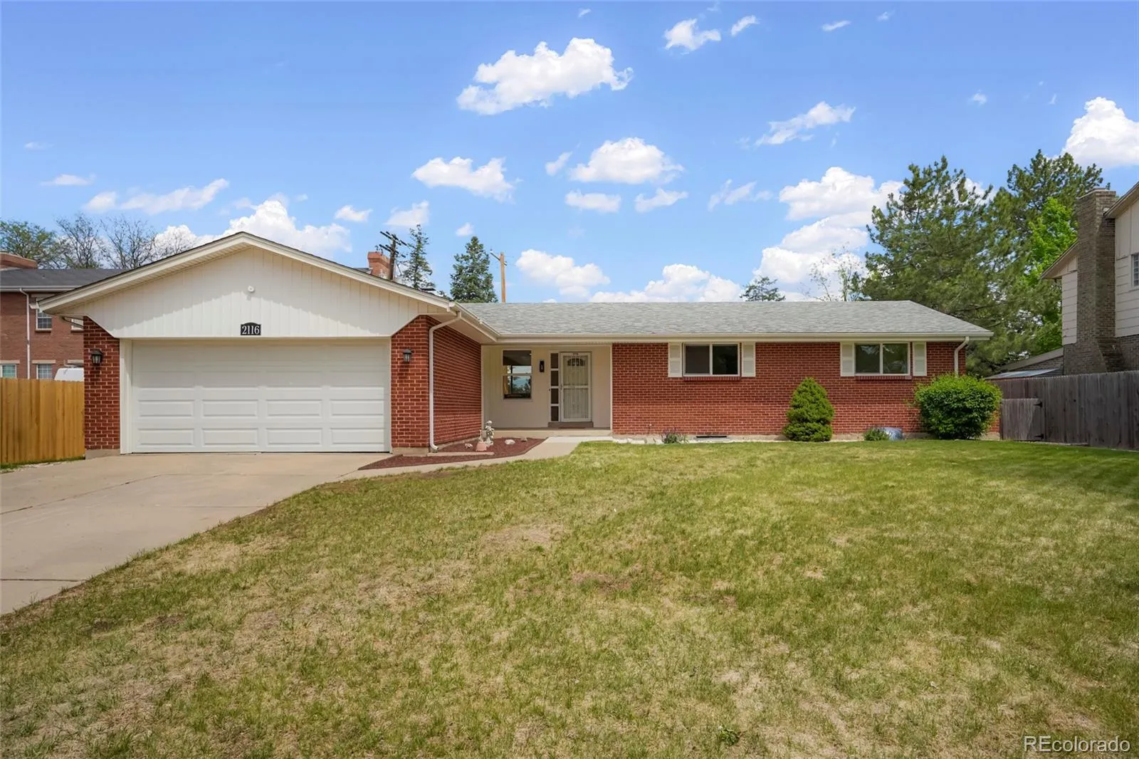 2116 S Yukon Street Lakewood CO 80227 MLS #REC9461252 05222026222943 1600 1