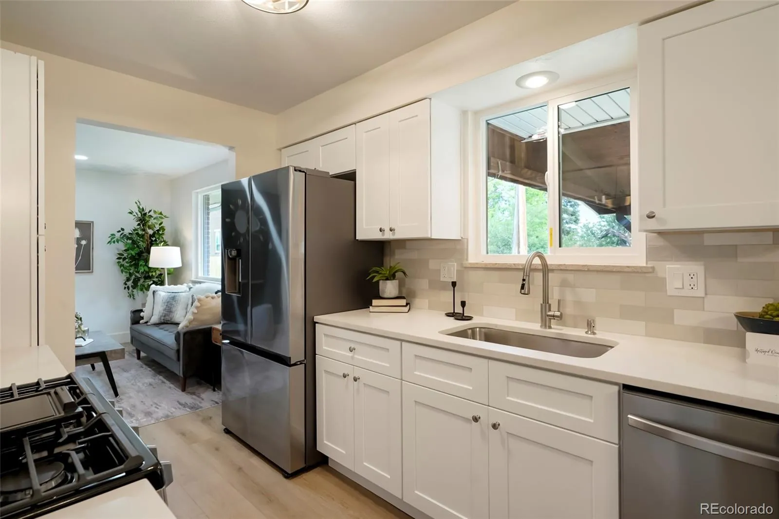 2116 S Yukon Street Lakewood CO 80227 MLS #REC9461252 05222026222943 1600 5