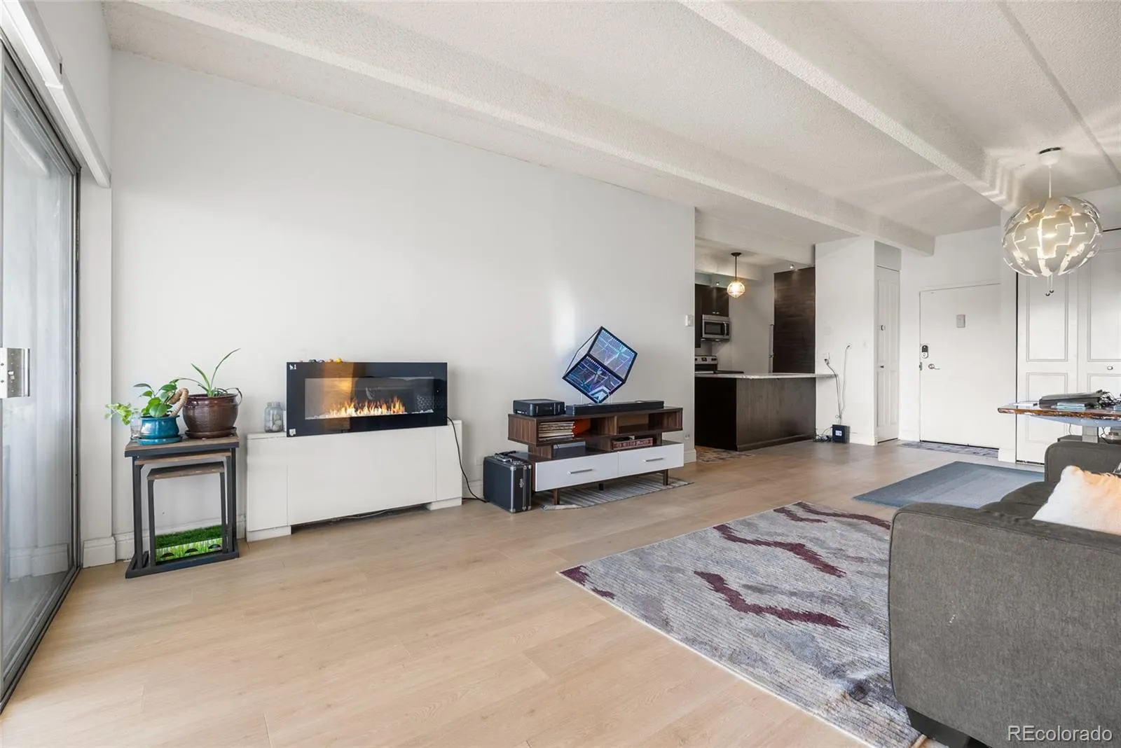 130 N Pearl Street #1206 Denver CO 80203 MLS #REC9462418 04272026153741 1600 10
