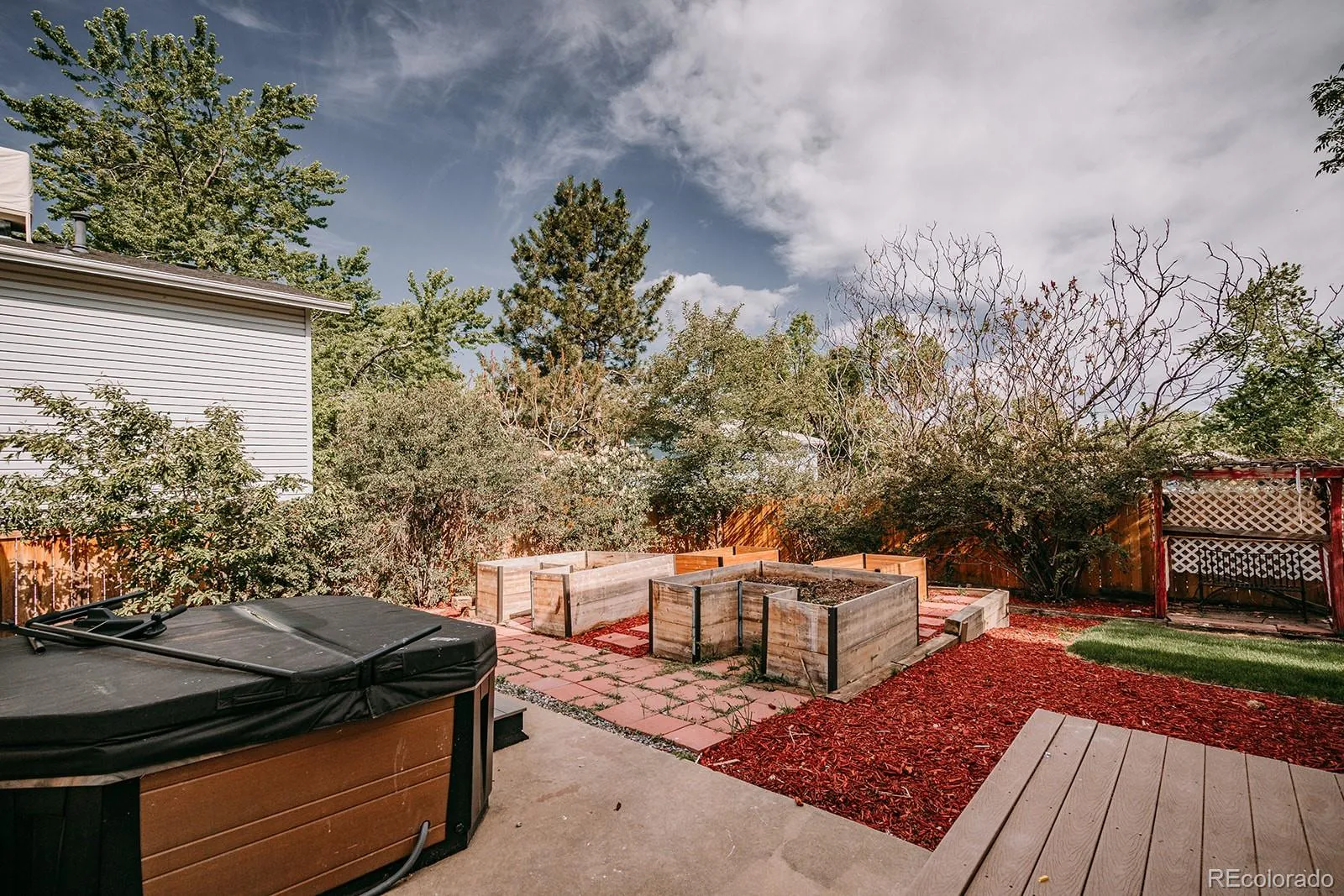 6637 W 95th Place Broomfield CO 80021 MLS #REC9465248 05102026194627 1600 21