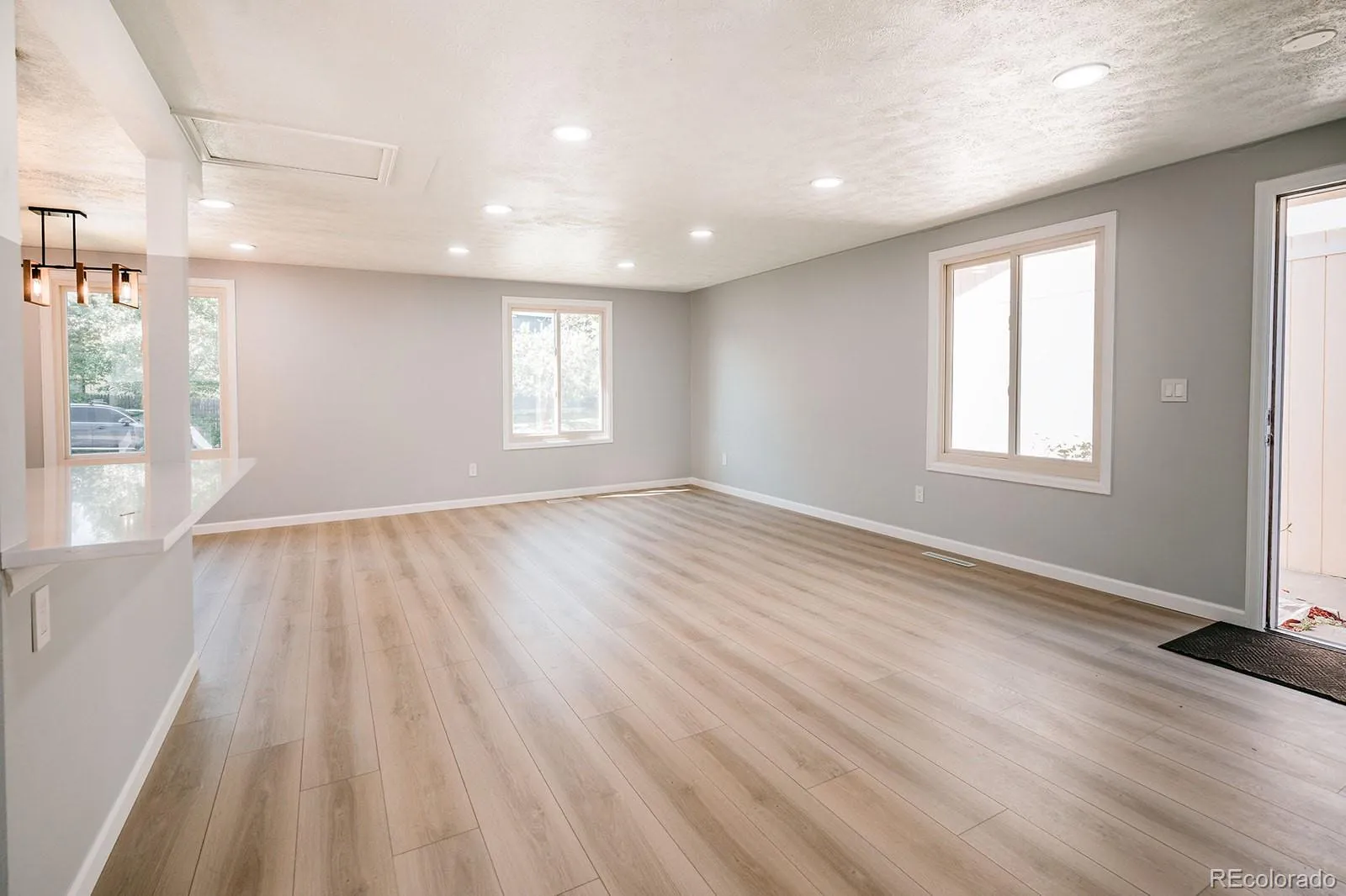 6637 W 95th Place Broomfield CO 80021 MLS #REC9465248 05102026194627 1600 6