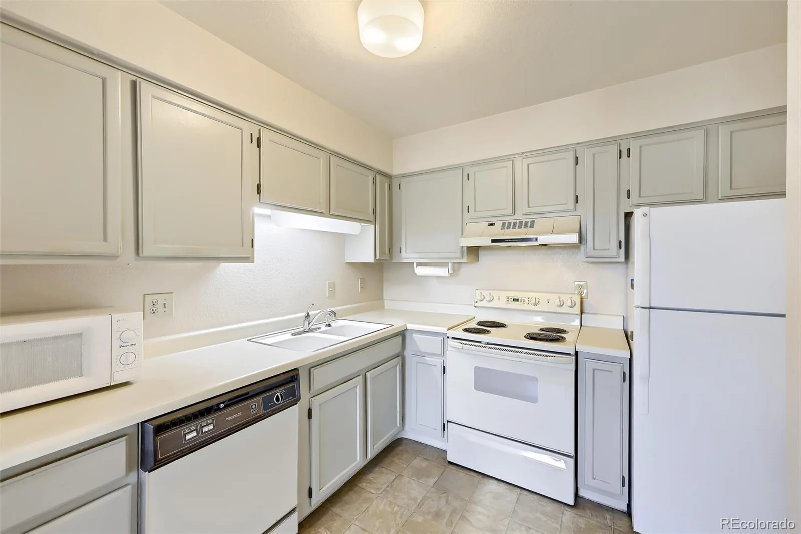 1383 W 88th Avenue #302 Thornton CO 80260 | MLS #REC9466055 08212026193958 1600 1