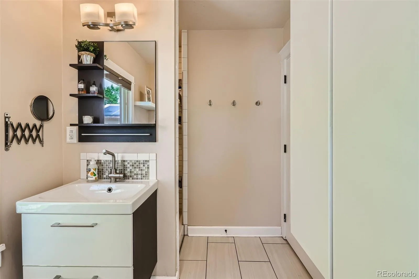 4353 S Logan Street Englewood CO 80113 | MLS #REC9466442 10092026202747 1600 15
