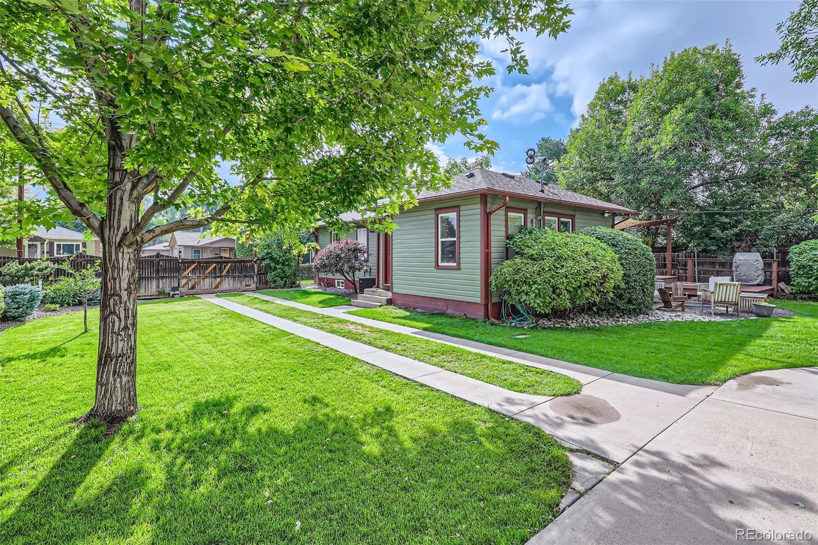 4353 S Logan Street Englewood CO 80113 | MLS #REC9466442 10092026202747 1600 27