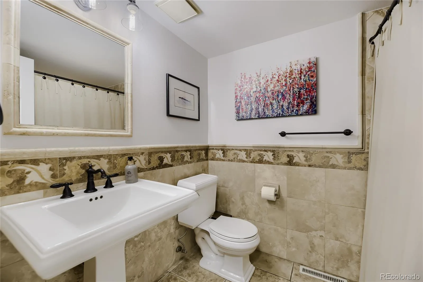 7976 E Phillips Circle Centennial CO 80112 | MLS #REC9468567 06032026223445 1600 12